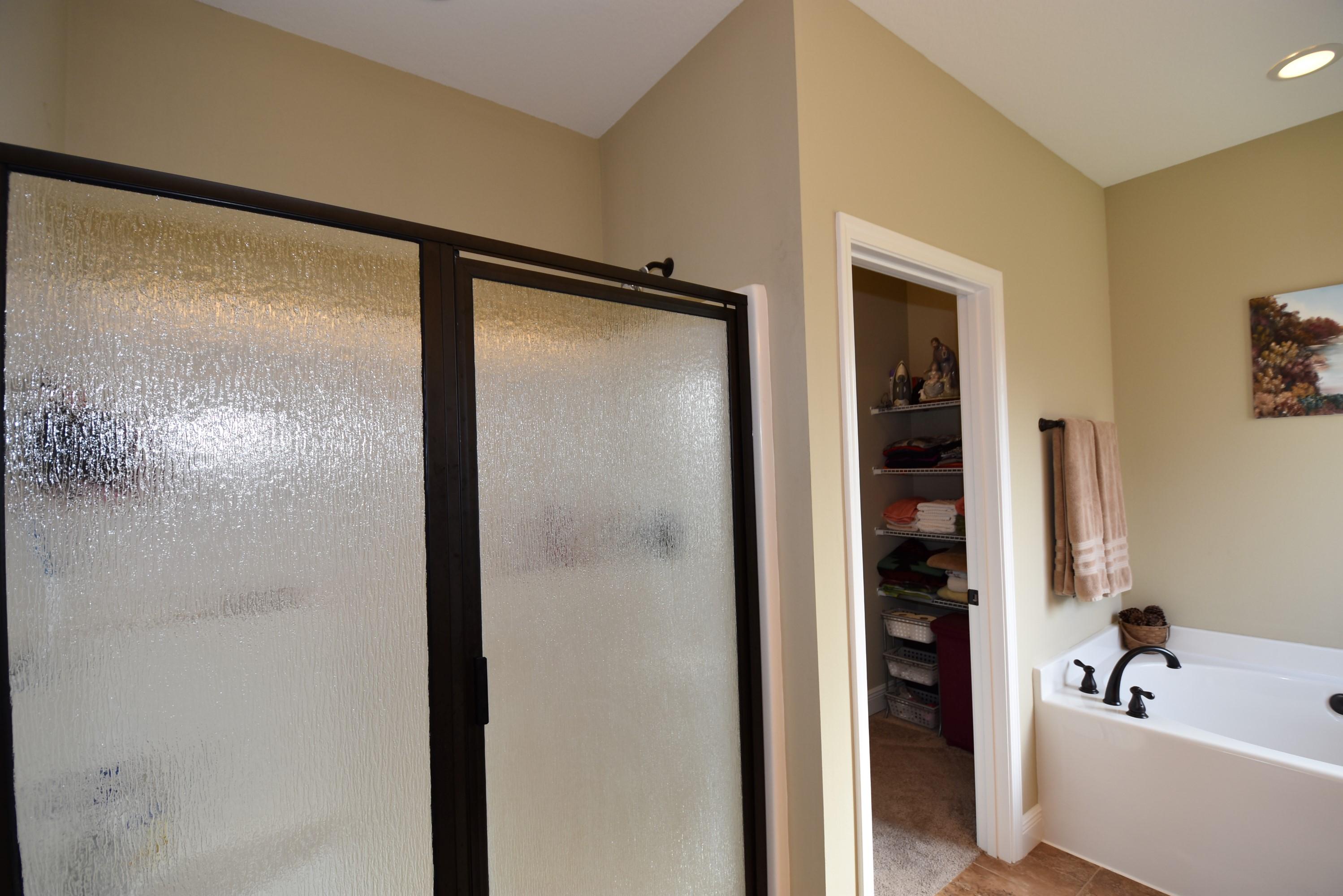 RIVERCHASE S/D PH 3 - Residential