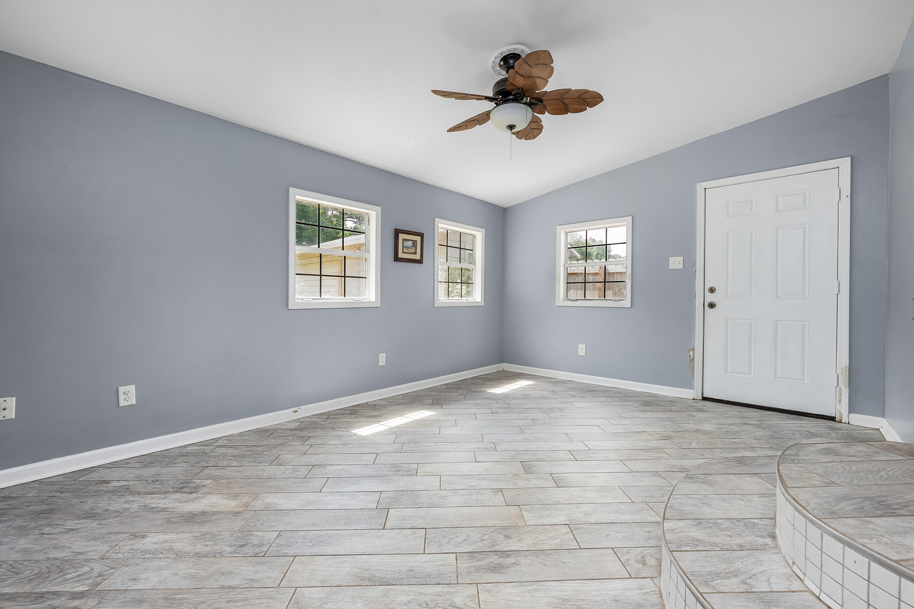 NO RECORDED SUBDIVISION - Residential