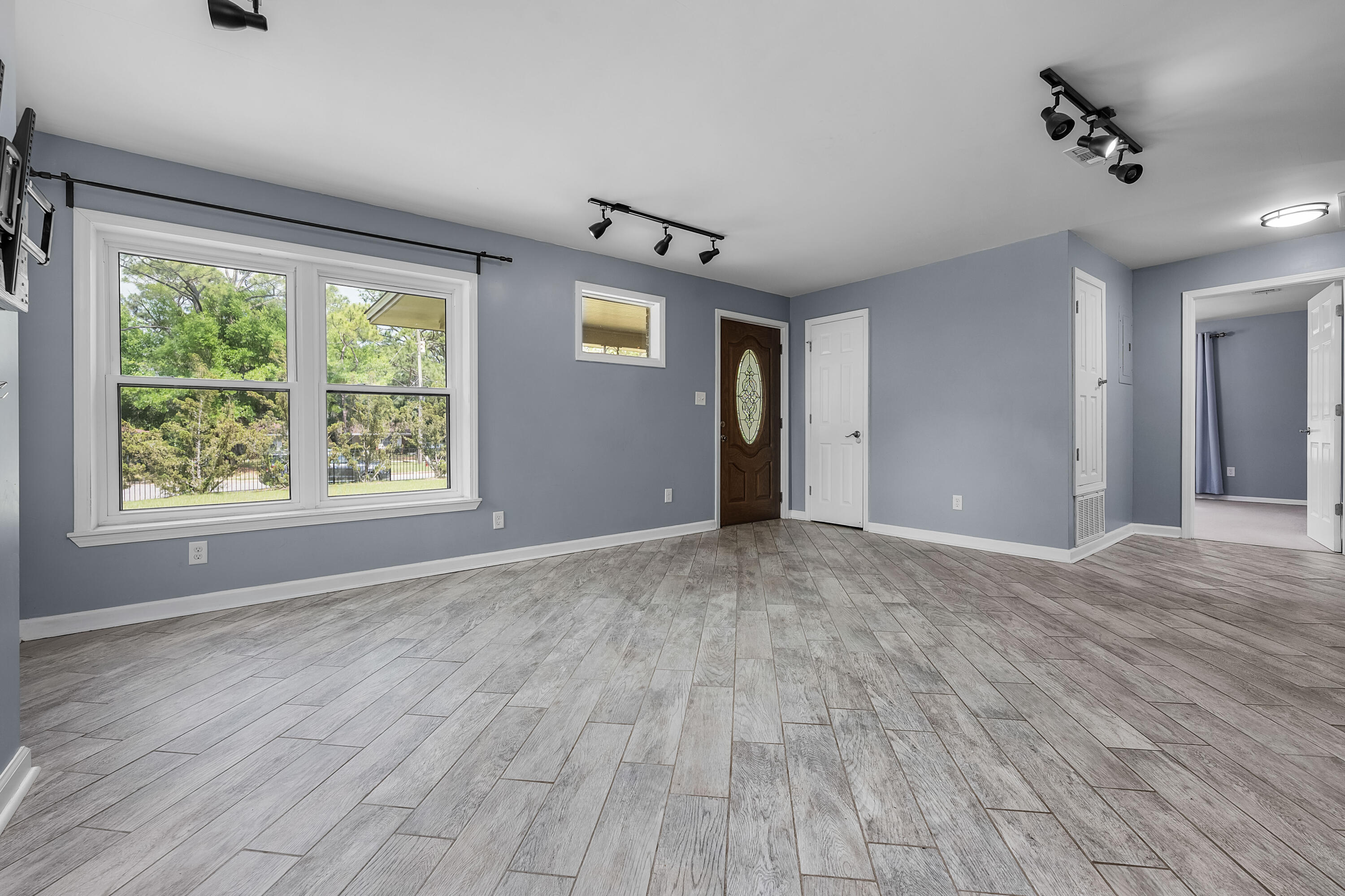 NO RECORDED SUBDIVISION - Residential