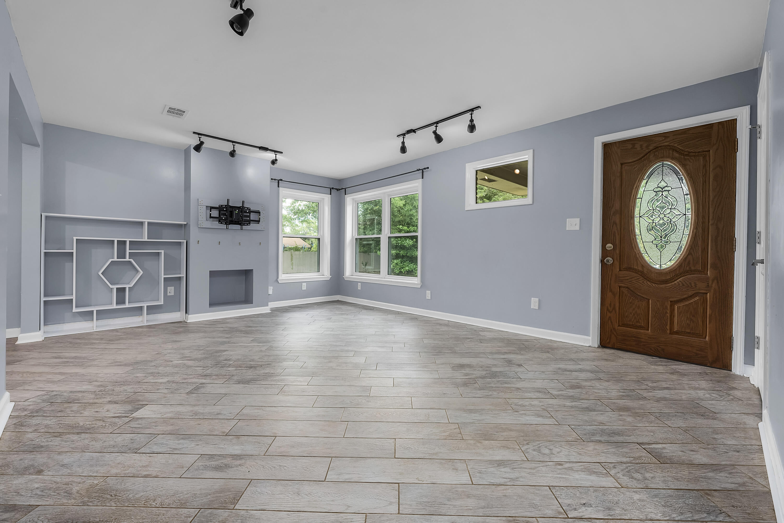 NO RECORDED SUBDIVISION - Residential