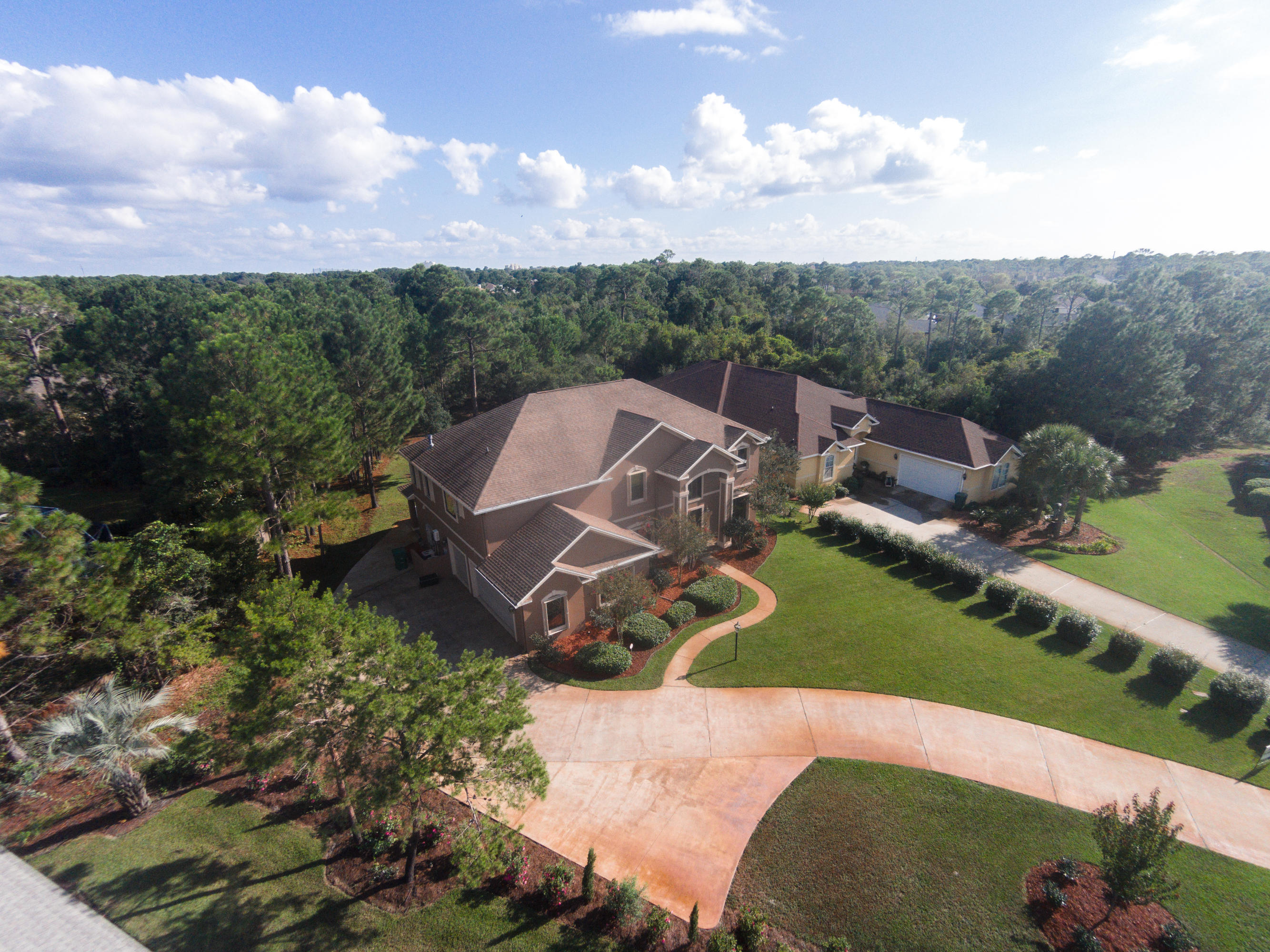 Emerald Bay Golf Community - Residential