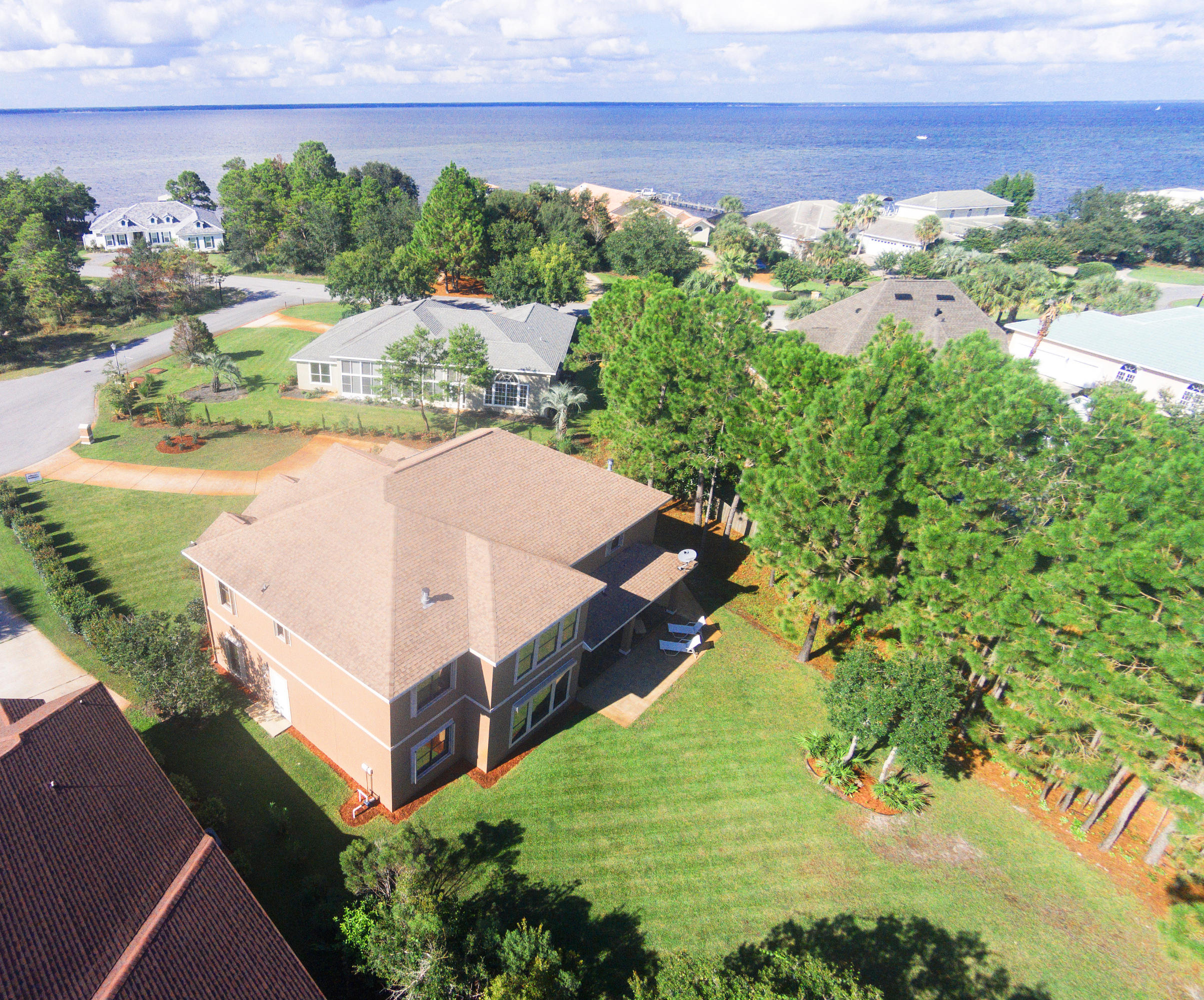 Emerald Bay Golf Community - Residential