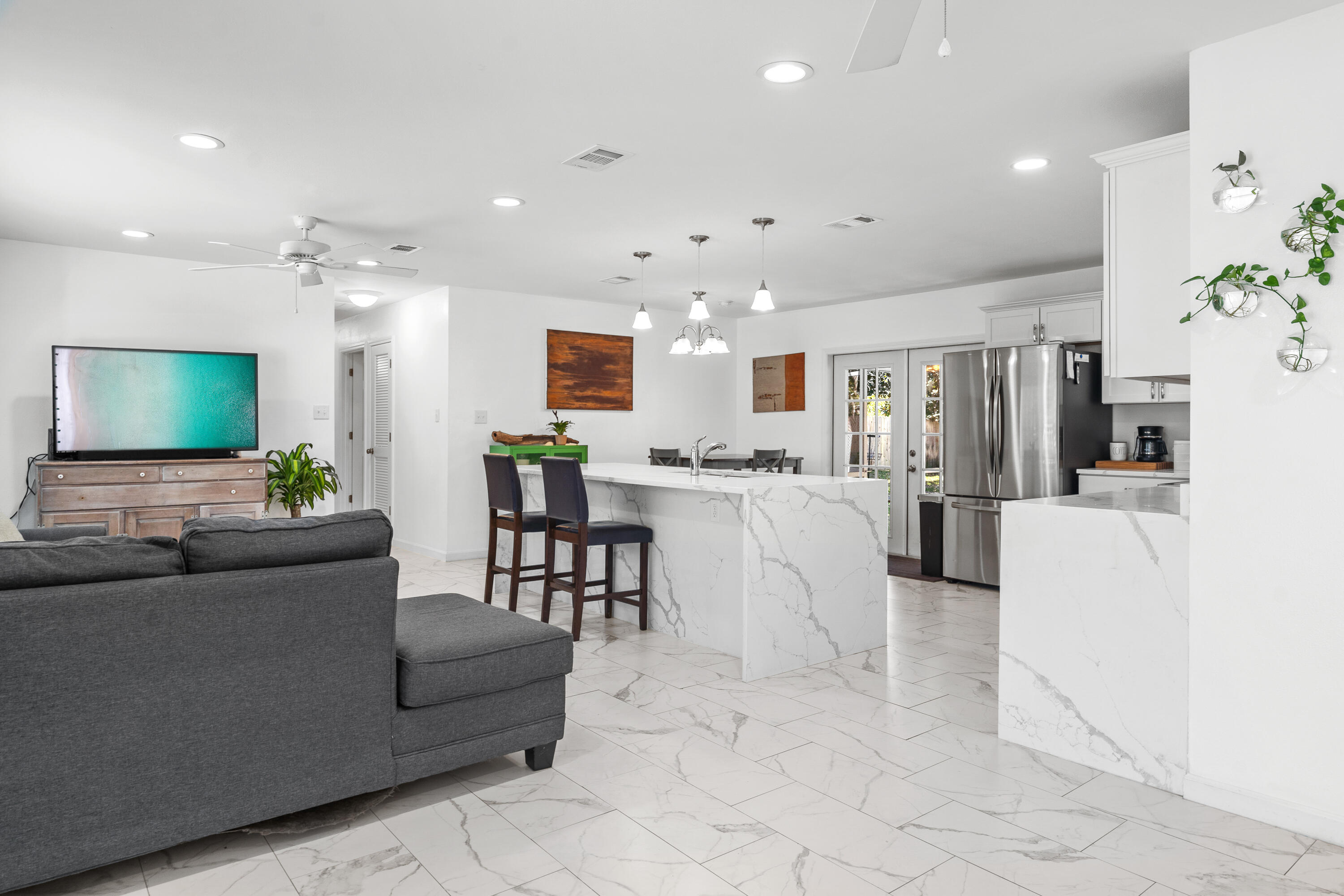 CALHOUN S/D DESTIN NW150 FT OF LOTS 35 & 36 BLK D LESS & EX NW75 FT SOLD - Residential