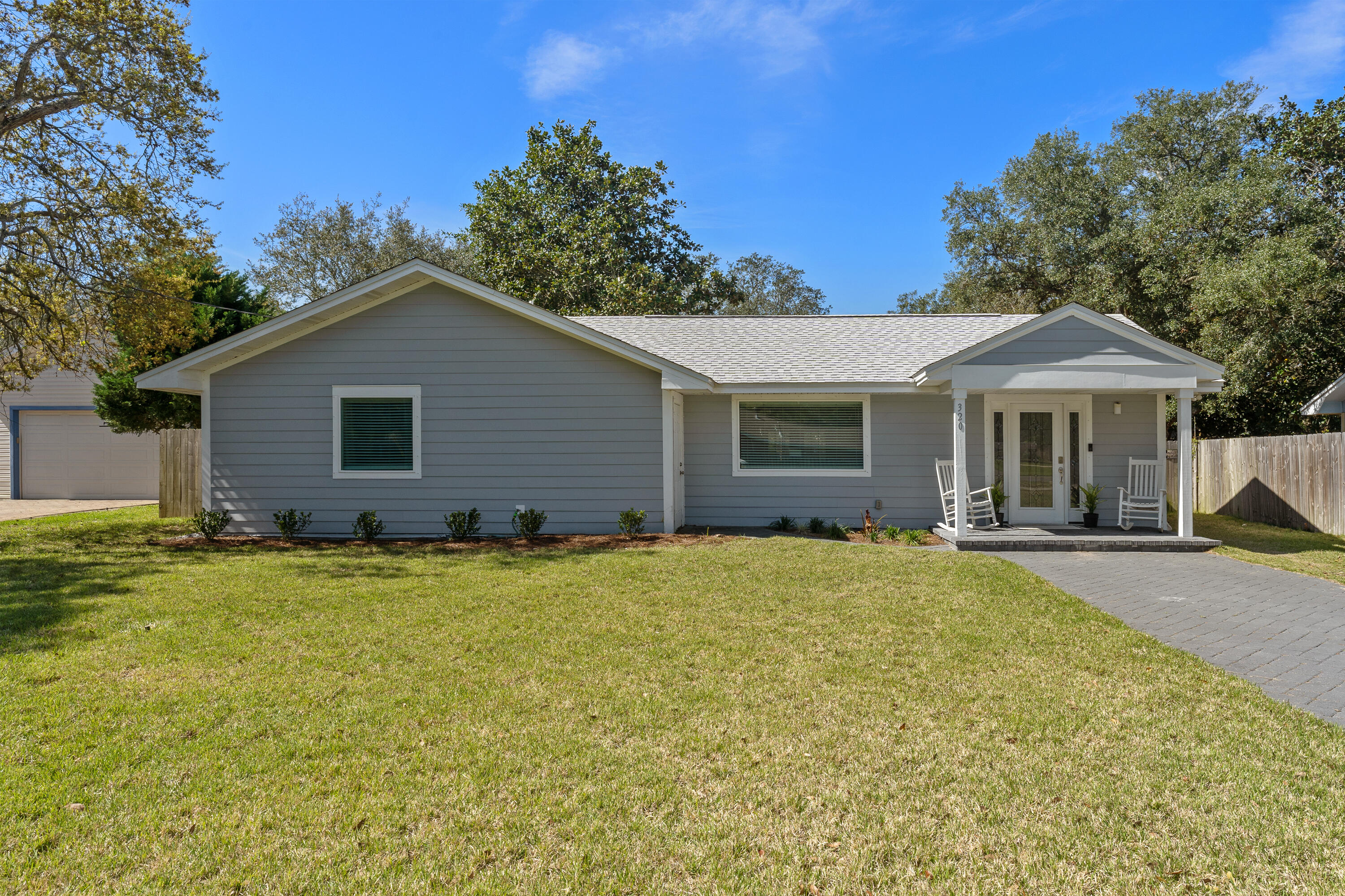 CALHOUN S/D DESTIN NW150 FT OF LOTS 35 & 36 BLK D LESS & EX NW75 FT SOLD - Residential