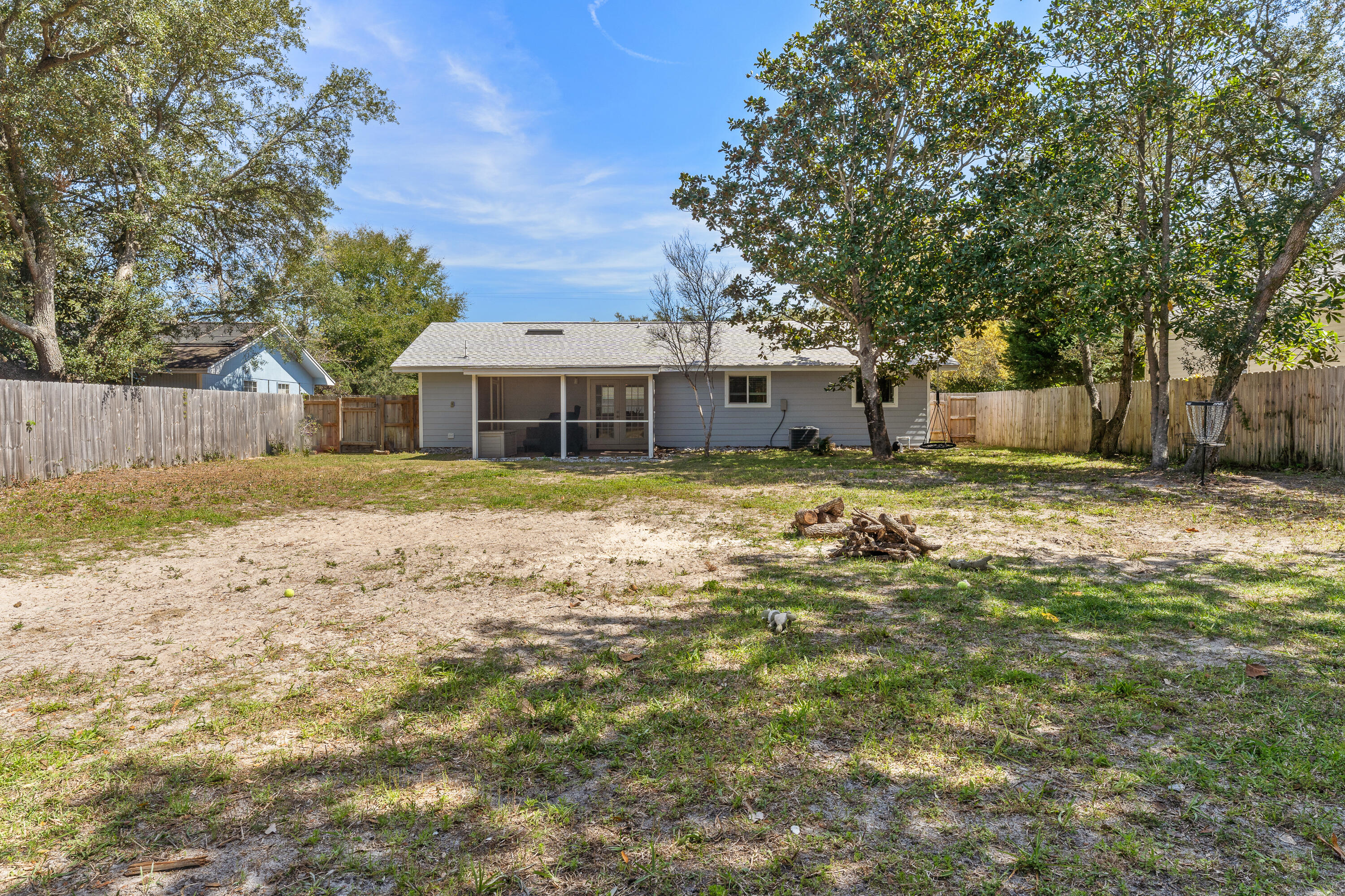 CALHOUN S/D DESTIN NW150 FT OF LOTS 35 & 36 BLK D LESS & EX NW75 FT SOLD - Residential