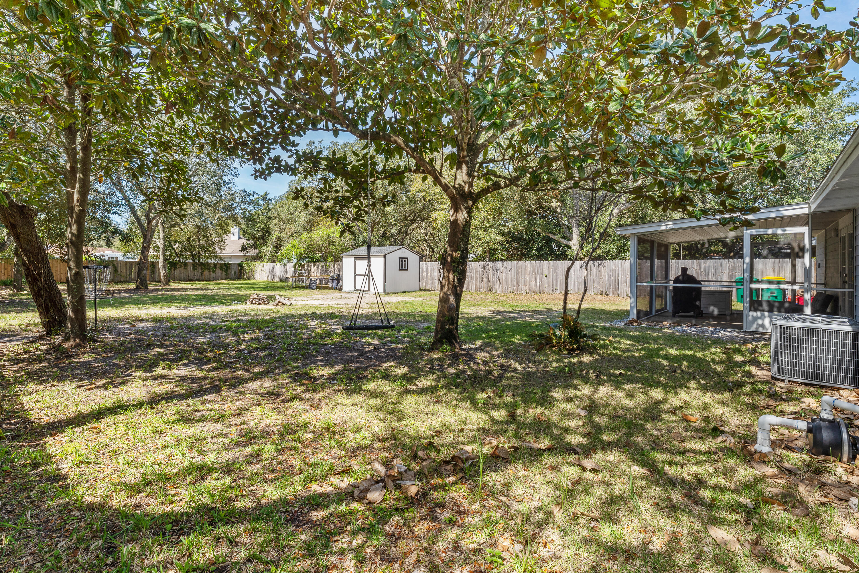 CALHOUN S/D DESTIN NW150 FT OF LOTS 35 & 36 BLK D LESS & EX NW75 FT SOLD - Residential