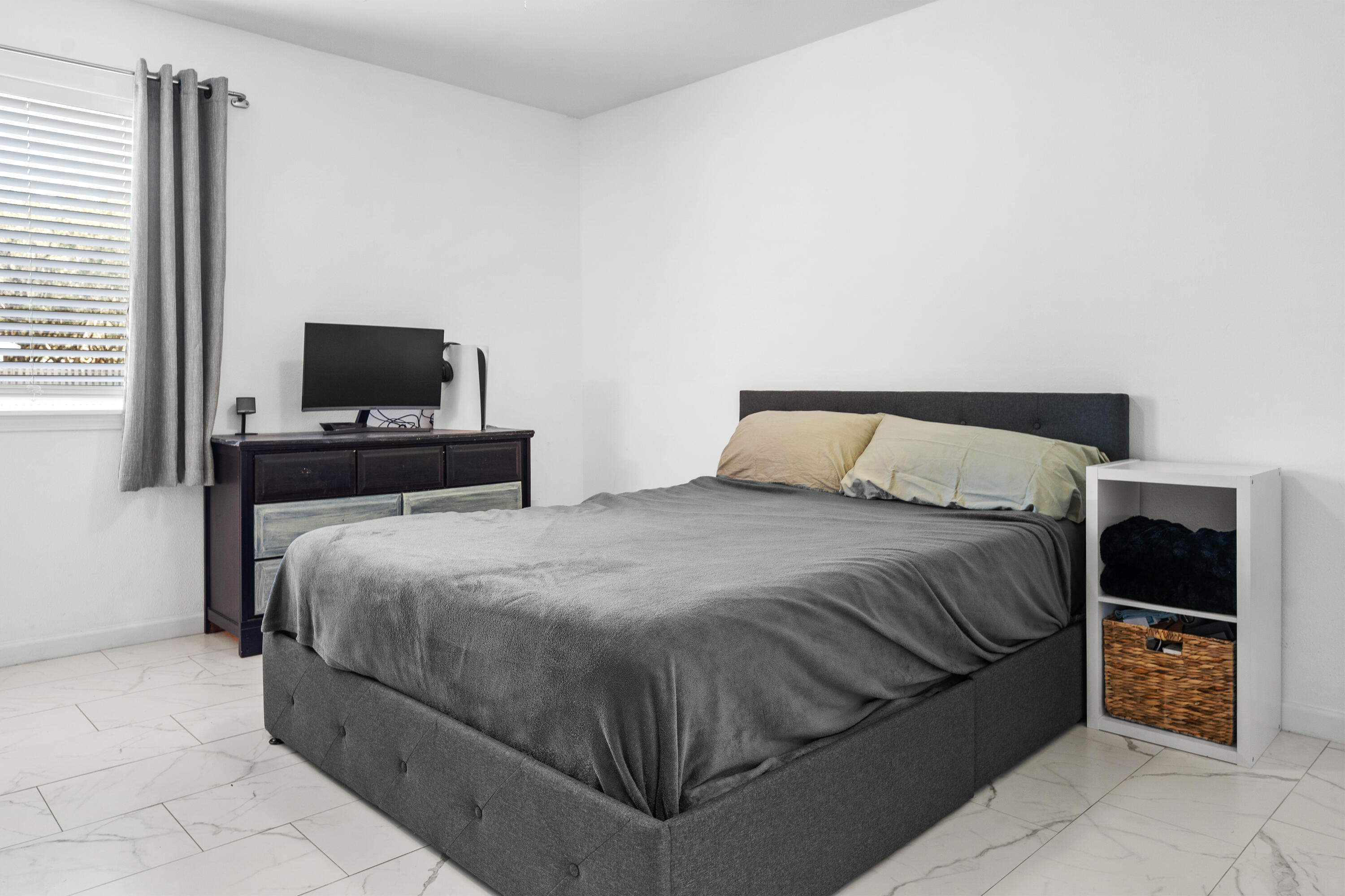 CALHOUN S/D DESTIN NW150 FT OF LOTS 35 & 36 BLK D LESS & EX NW75 FT SOLD - Residential