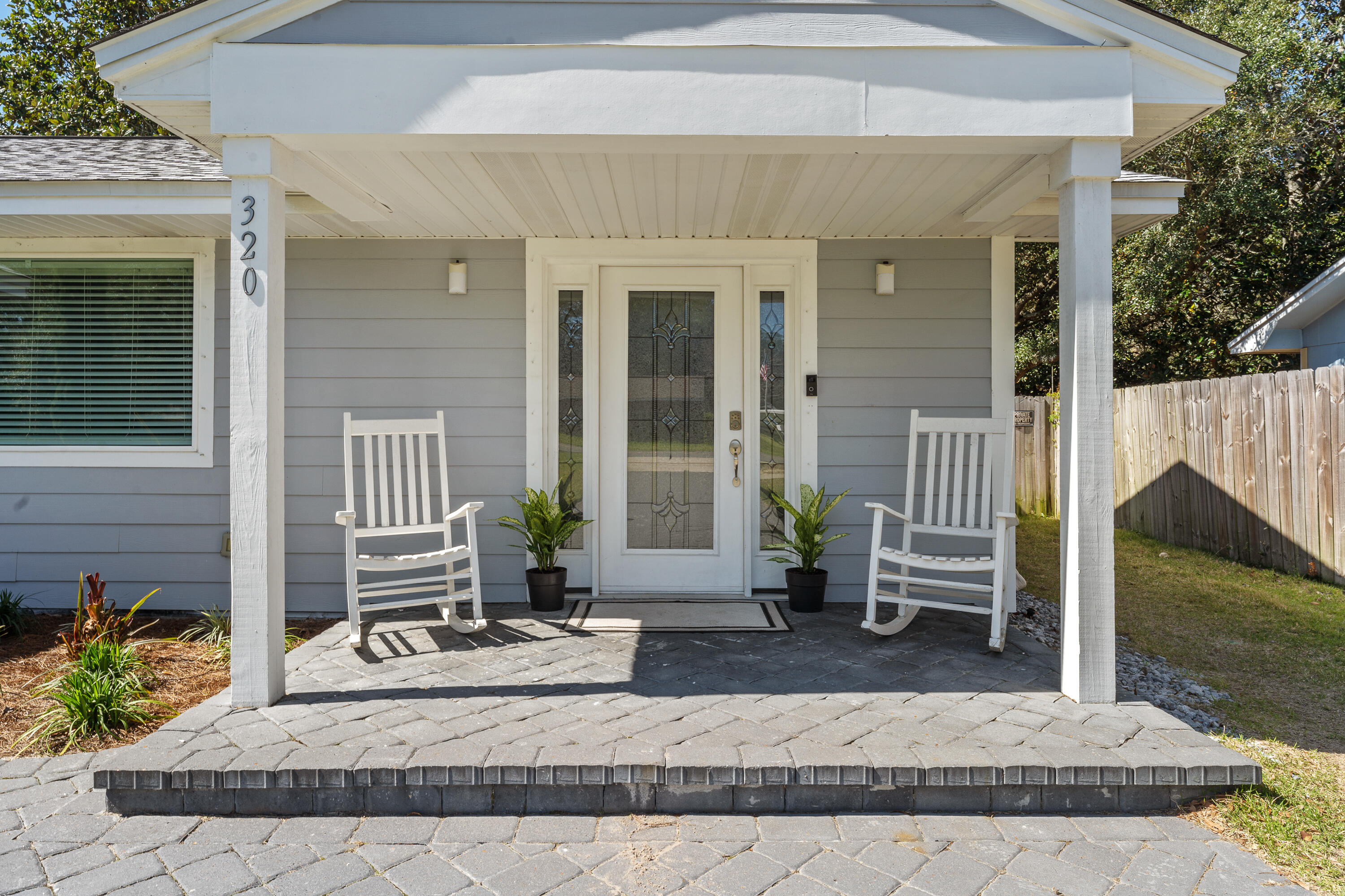 CALHOUN S/D DESTIN NW150 FT OF LOTS 35 & 36 BLK D LESS & EX NW75 FT SOLD - Residential