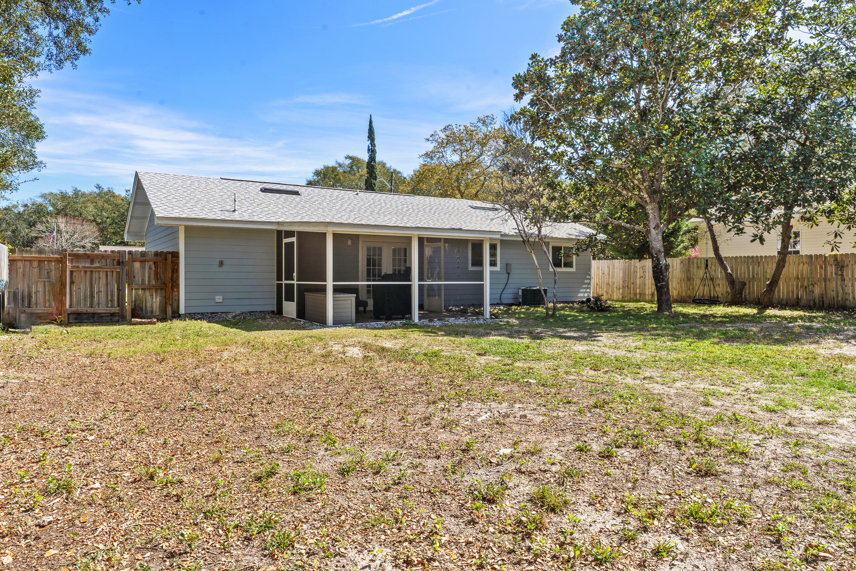 CALHOUN S/D DESTIN NW150 FT OF LOTS 35 & 36 BLK D LESS & EX NW75 FT SOLD - Residential