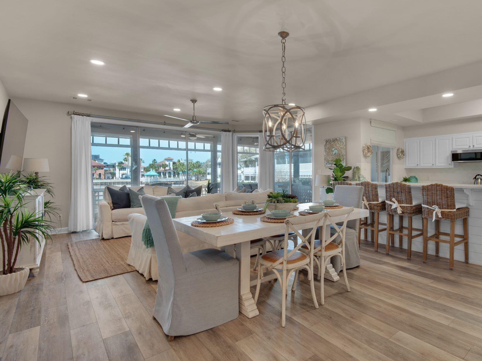 HIDDEN DUNES BEACH VILLAS - Residential