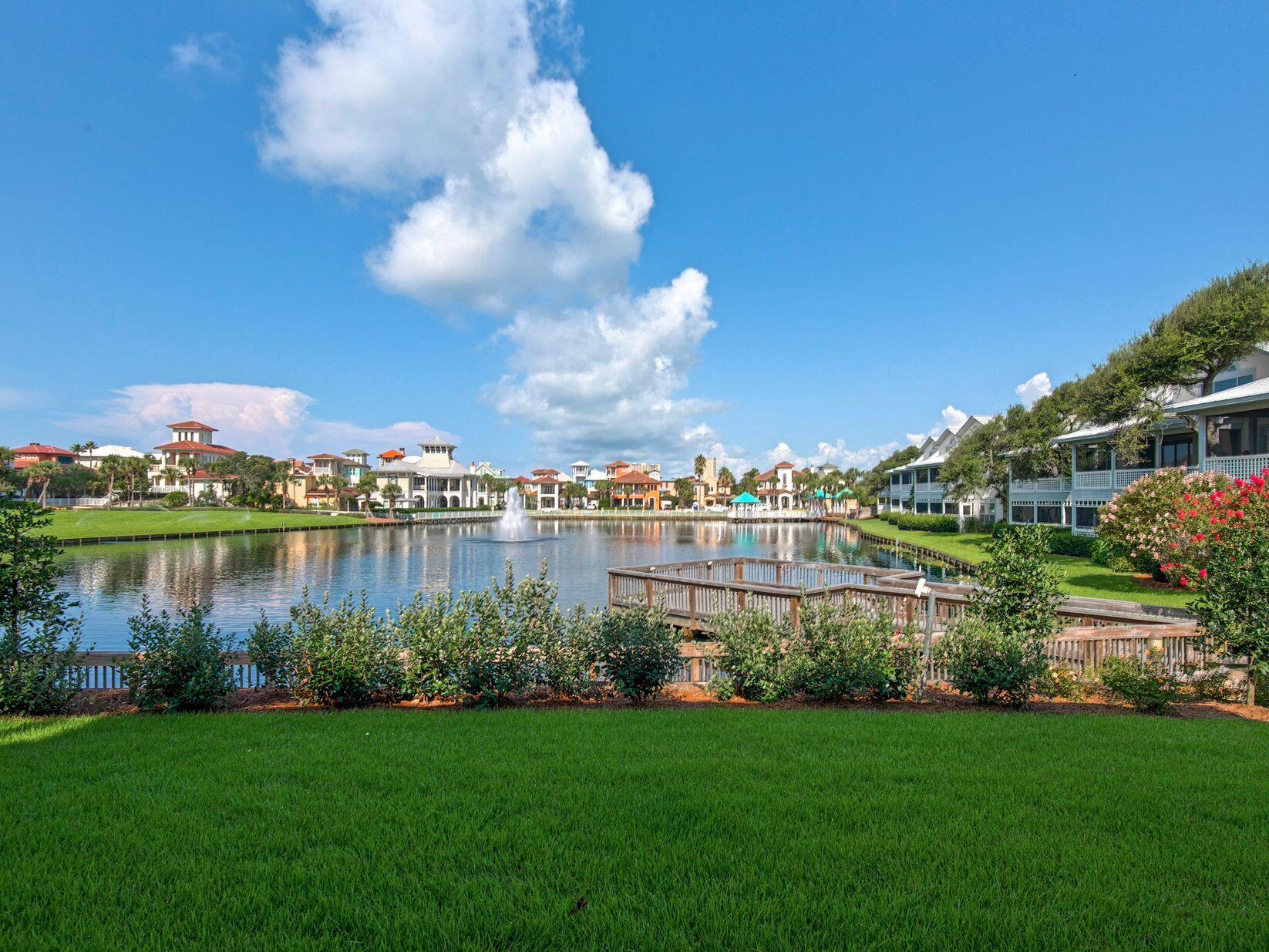 HIDDEN DUNES BEACH VILLAS - Residential