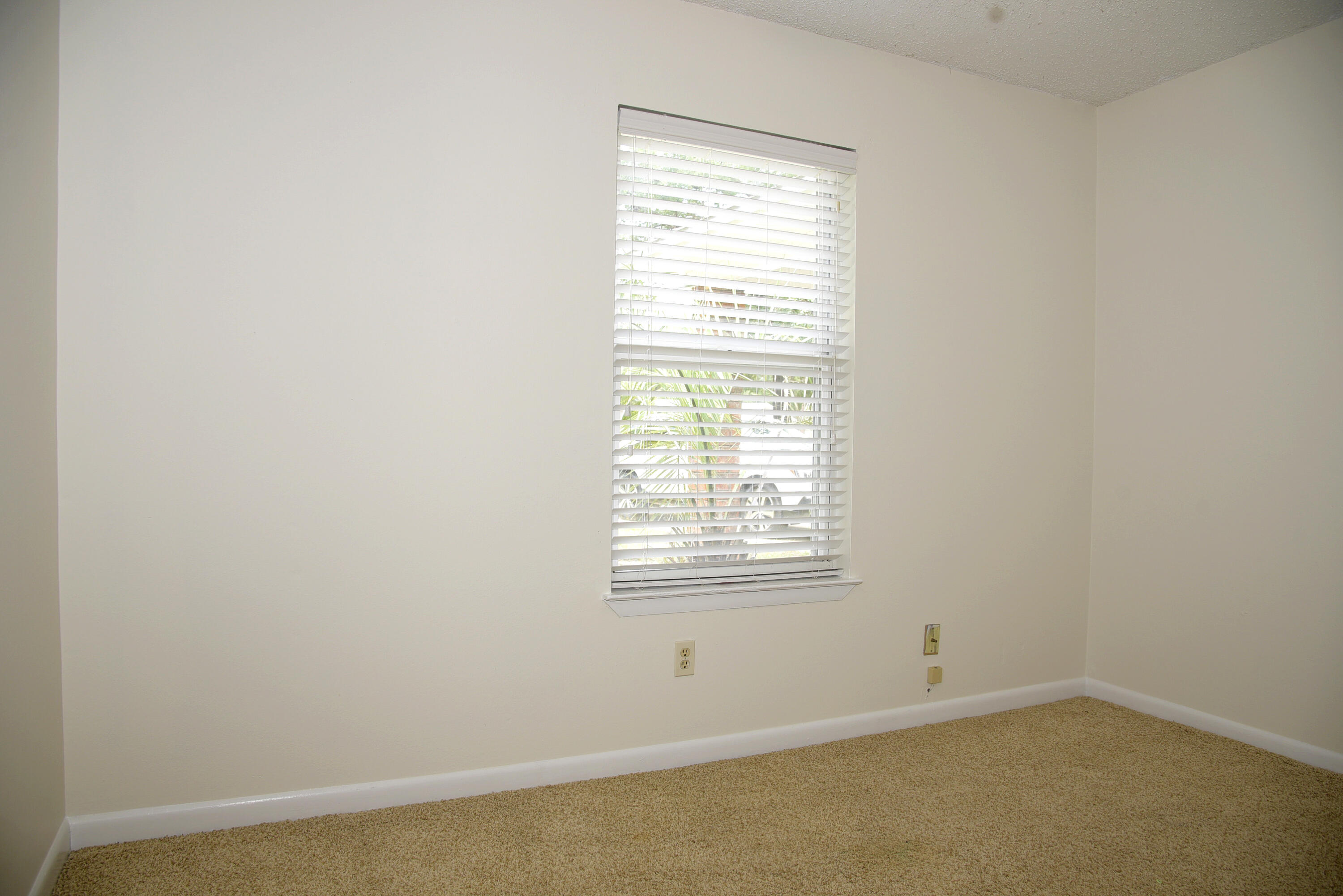 CREEKSIDE 2 - Residential Lease