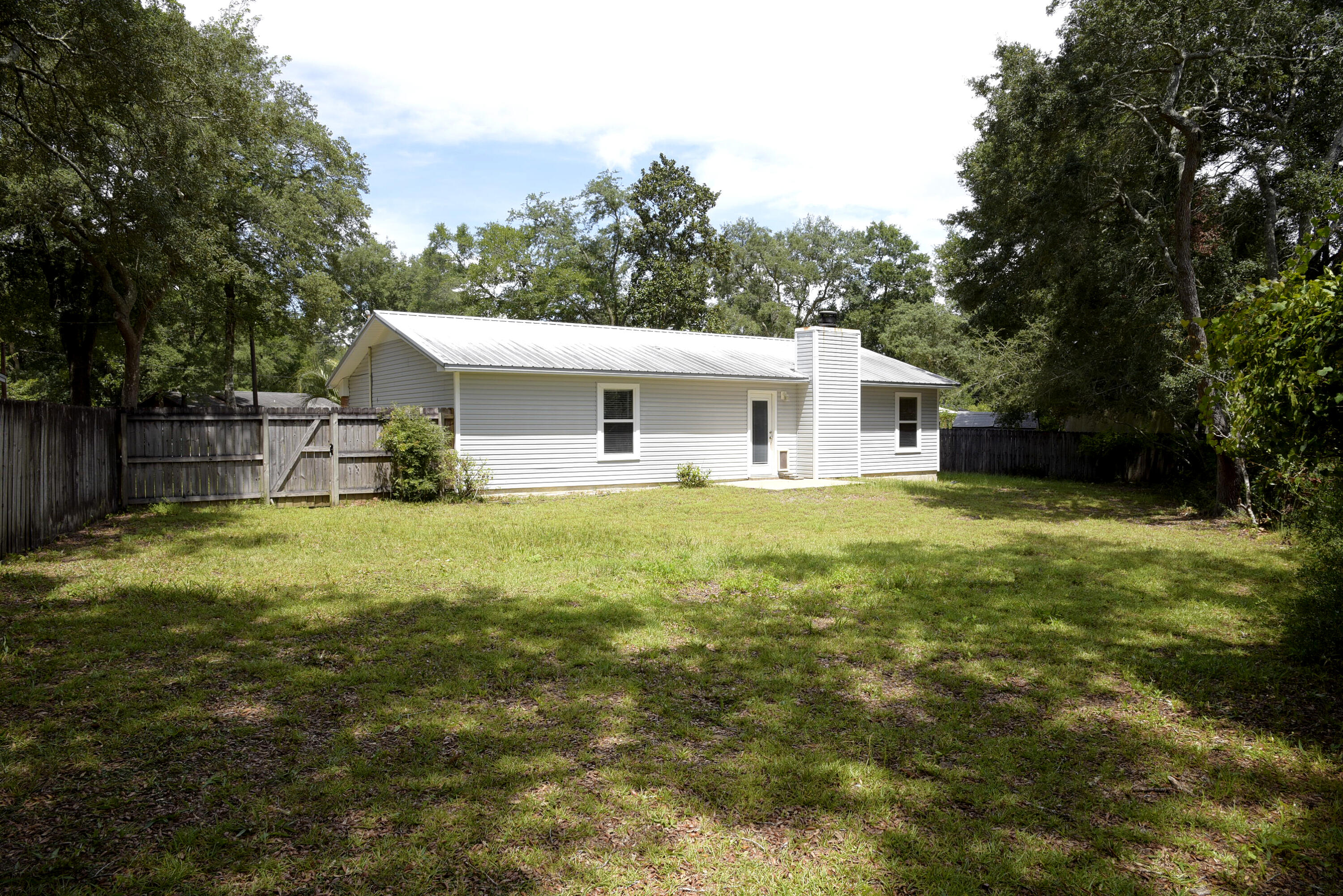 CREEKSIDE 2 - Residential Lease