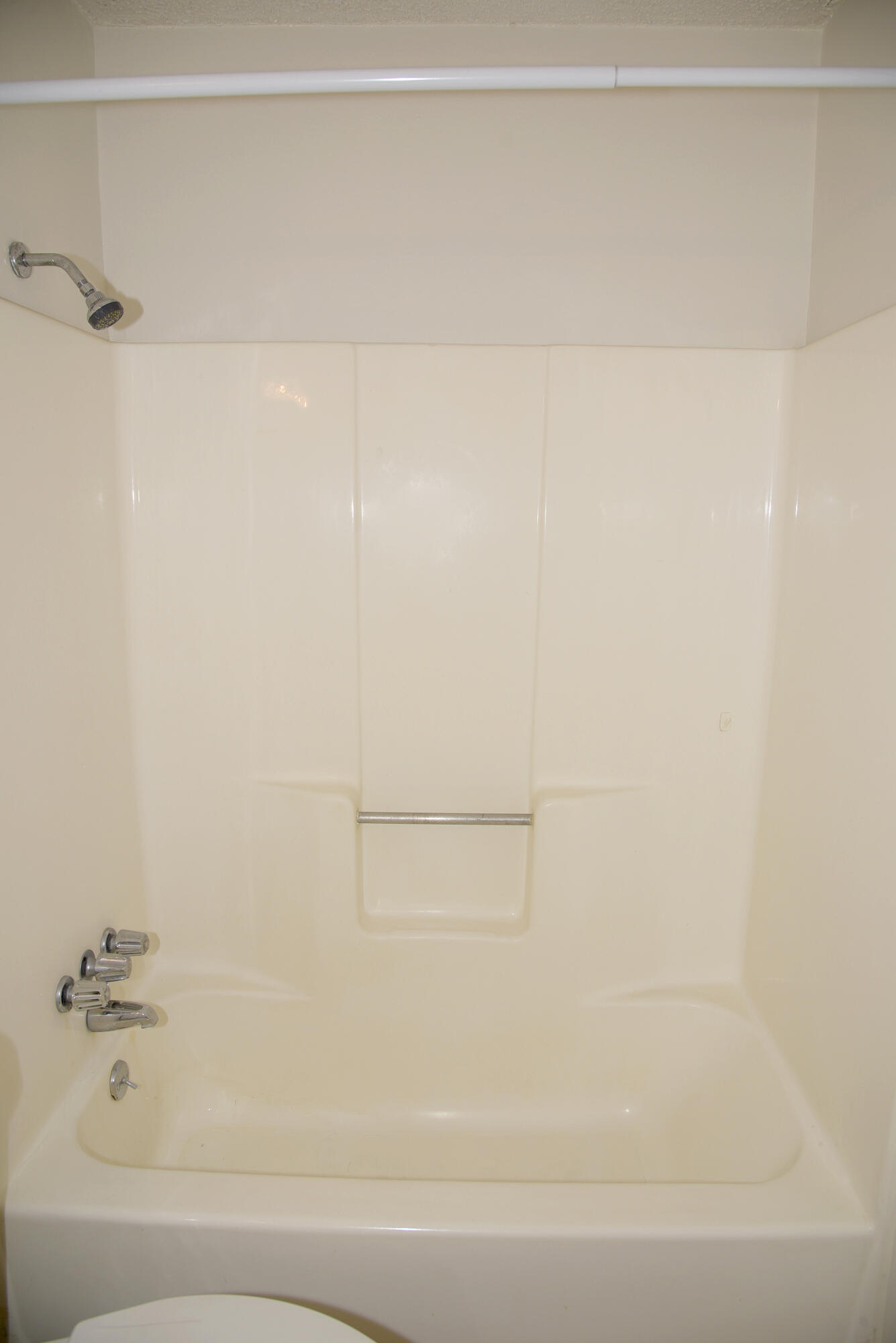 CREEKSIDE 2 - Residential Lease