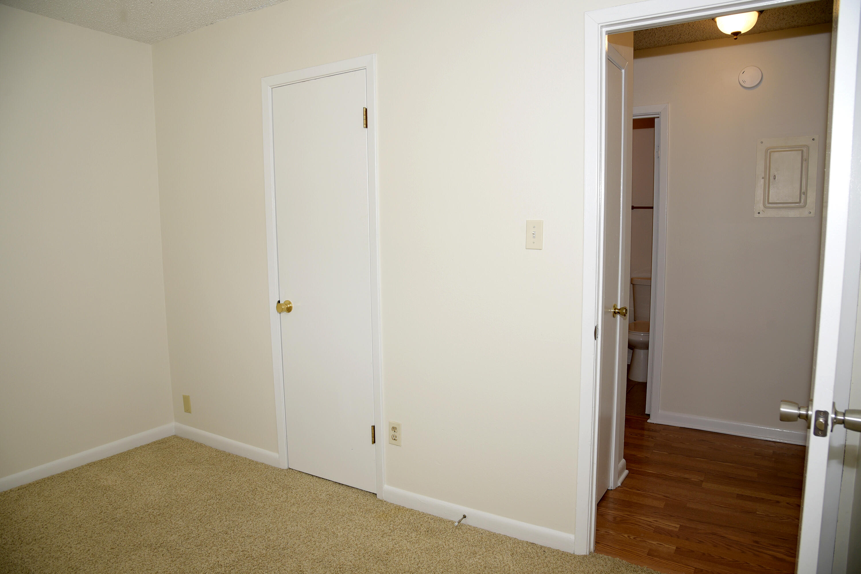 CREEKSIDE 2 - Residential Lease