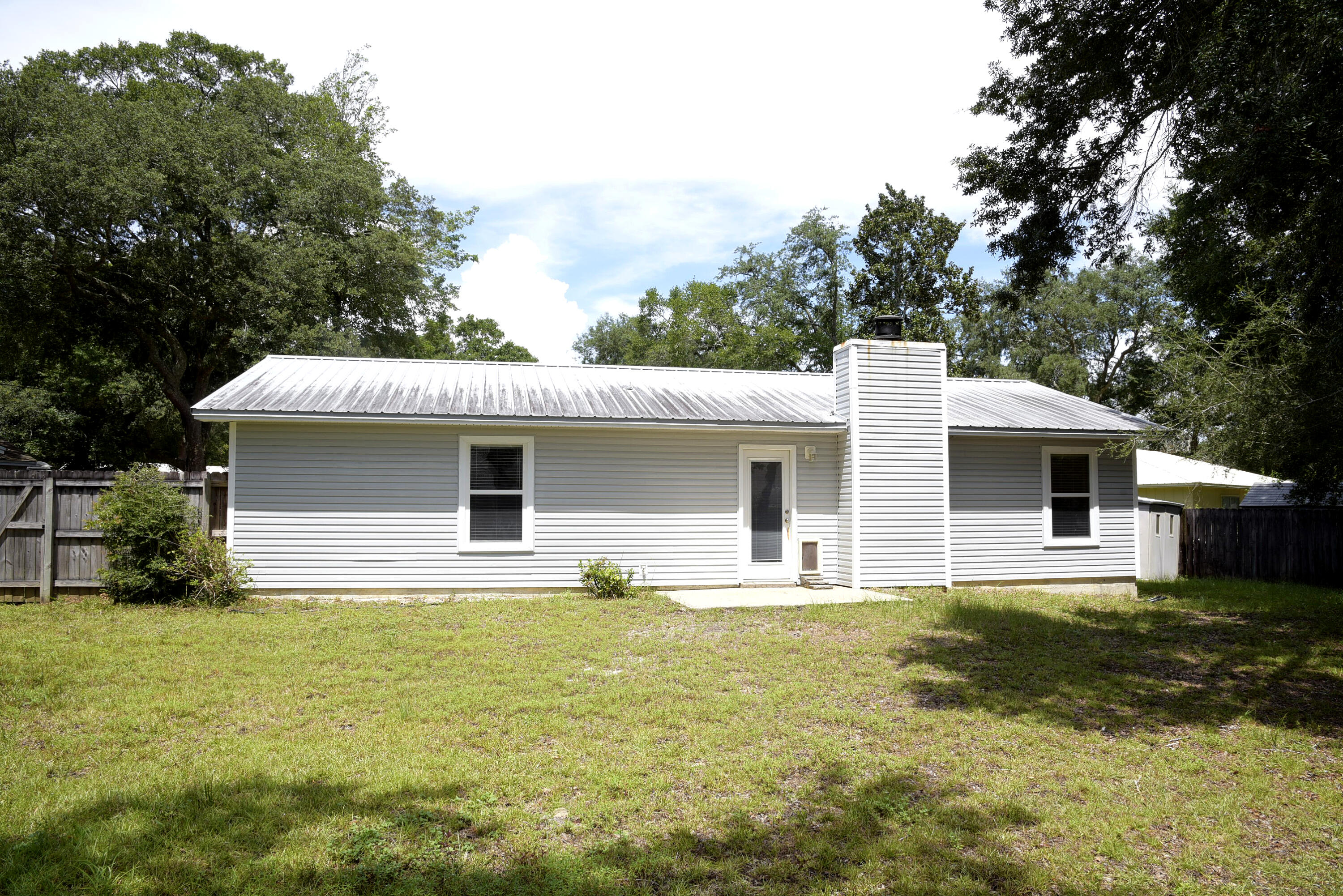 CREEKSIDE 2 - Residential Lease