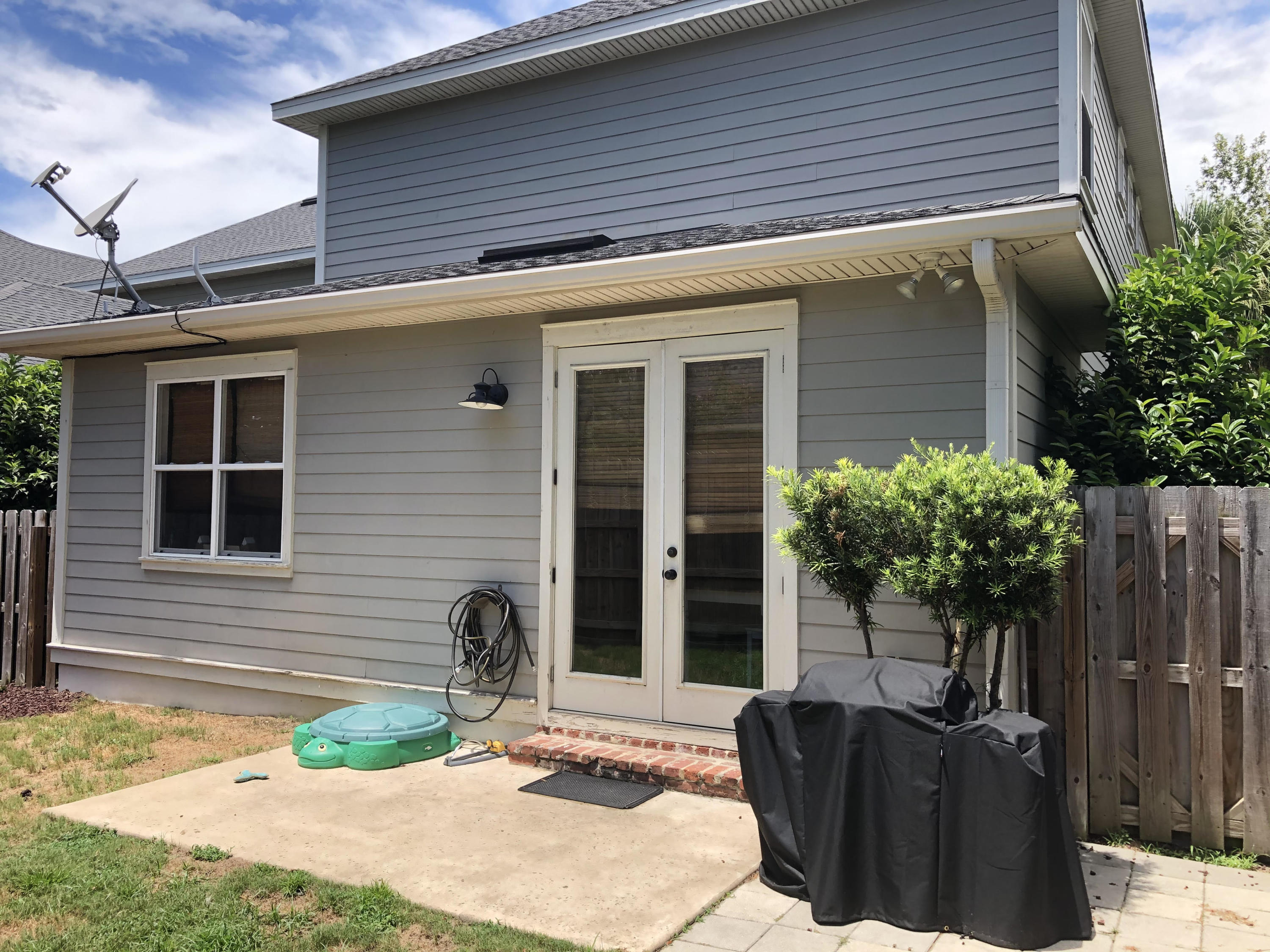 MARINA LANDING - Residential