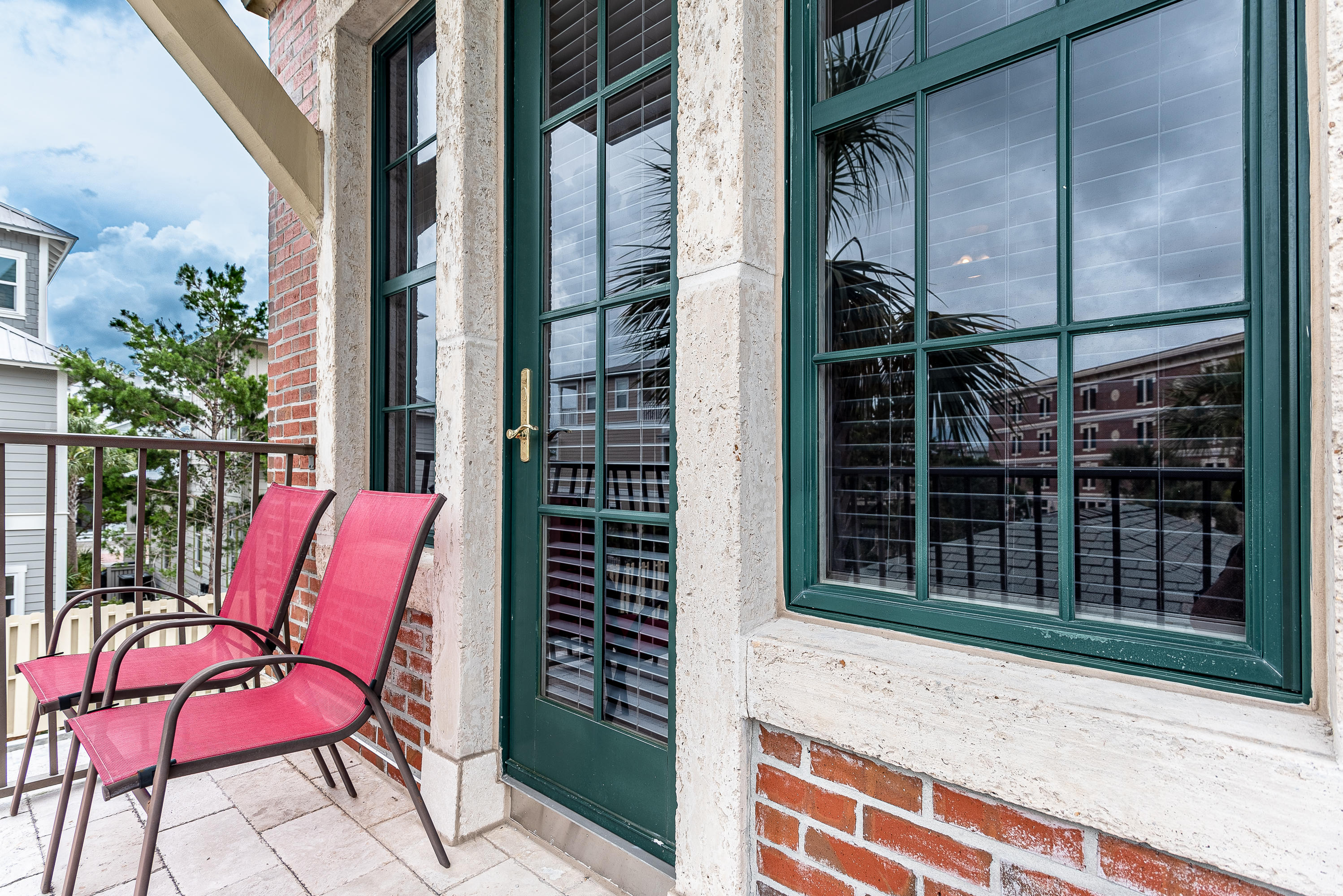 VILLAGE OF SOUTH WALTON BEACH - Residential