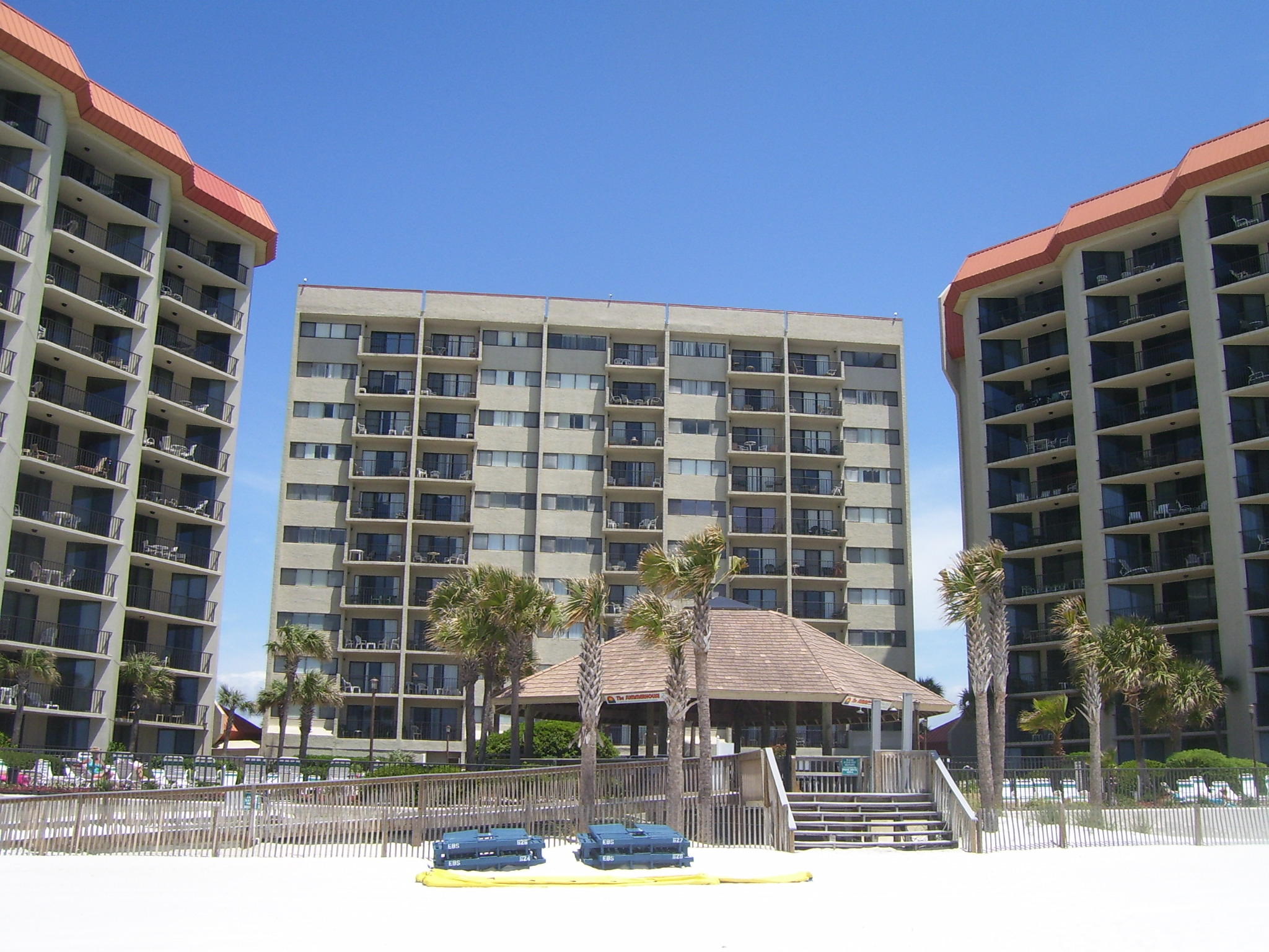 Summerhouse Condo - Residential