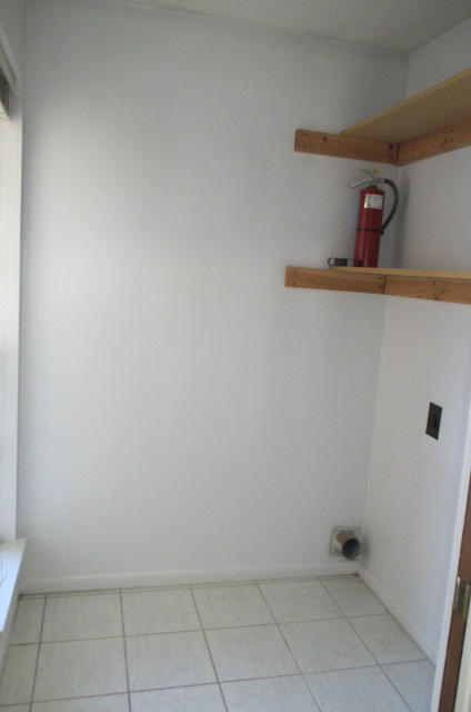 CLASSIC MANOR - Residential Lease