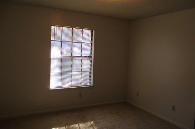 CLASSIC MANOR - Residential Lease