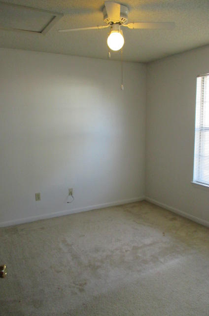 CLASSIC MANOR - Residential Lease