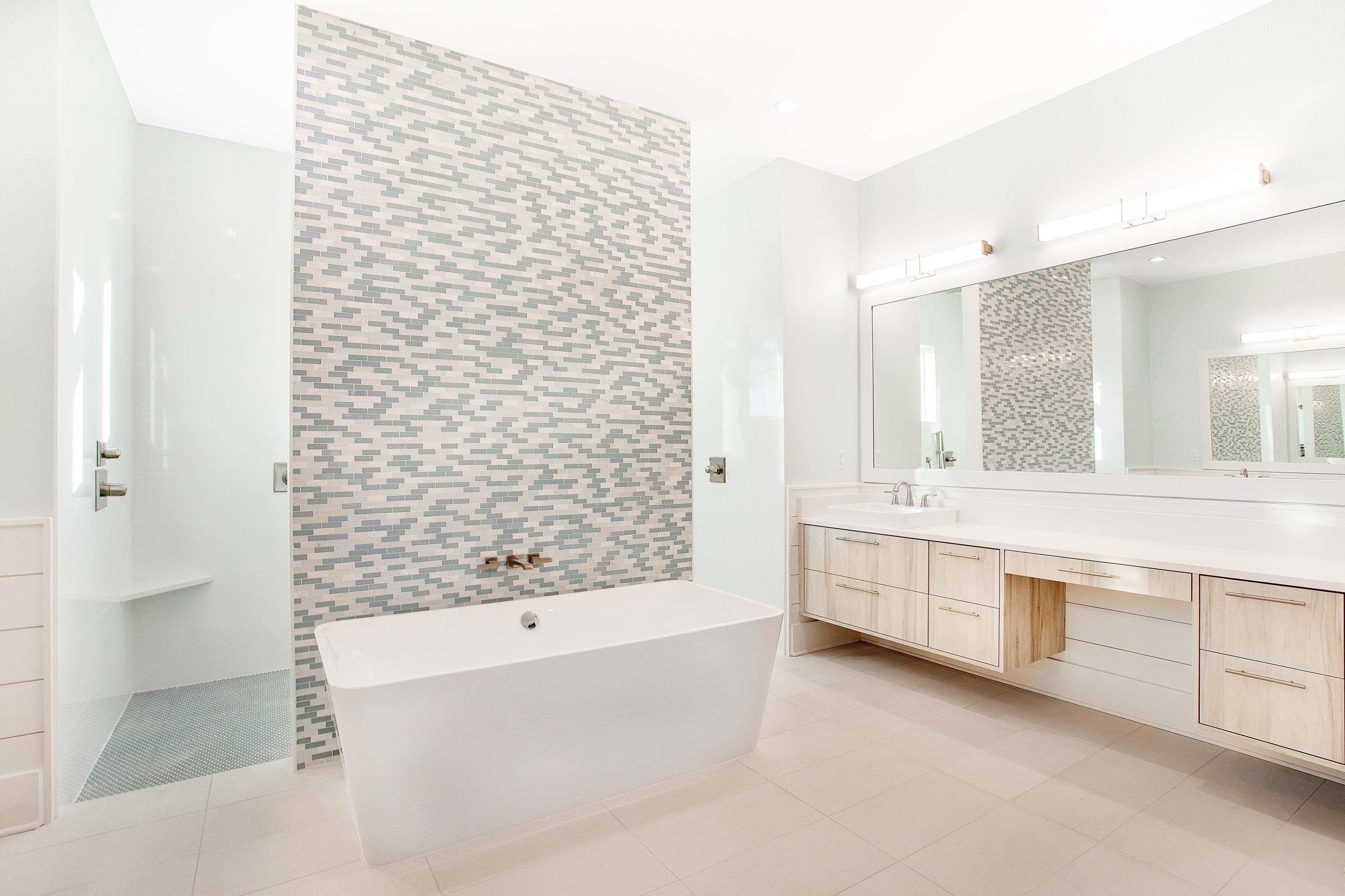 REGATTA BAY PH 1 - Residential