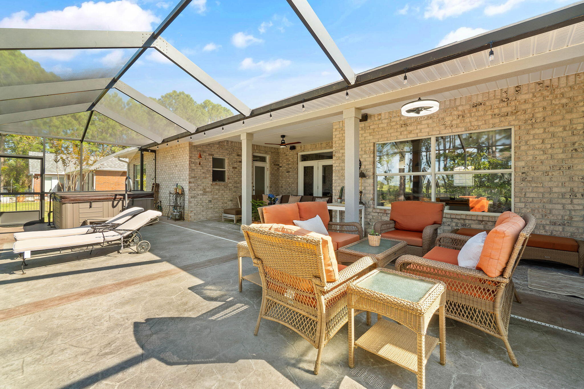 HOLLEY BY THE SEA - Residential