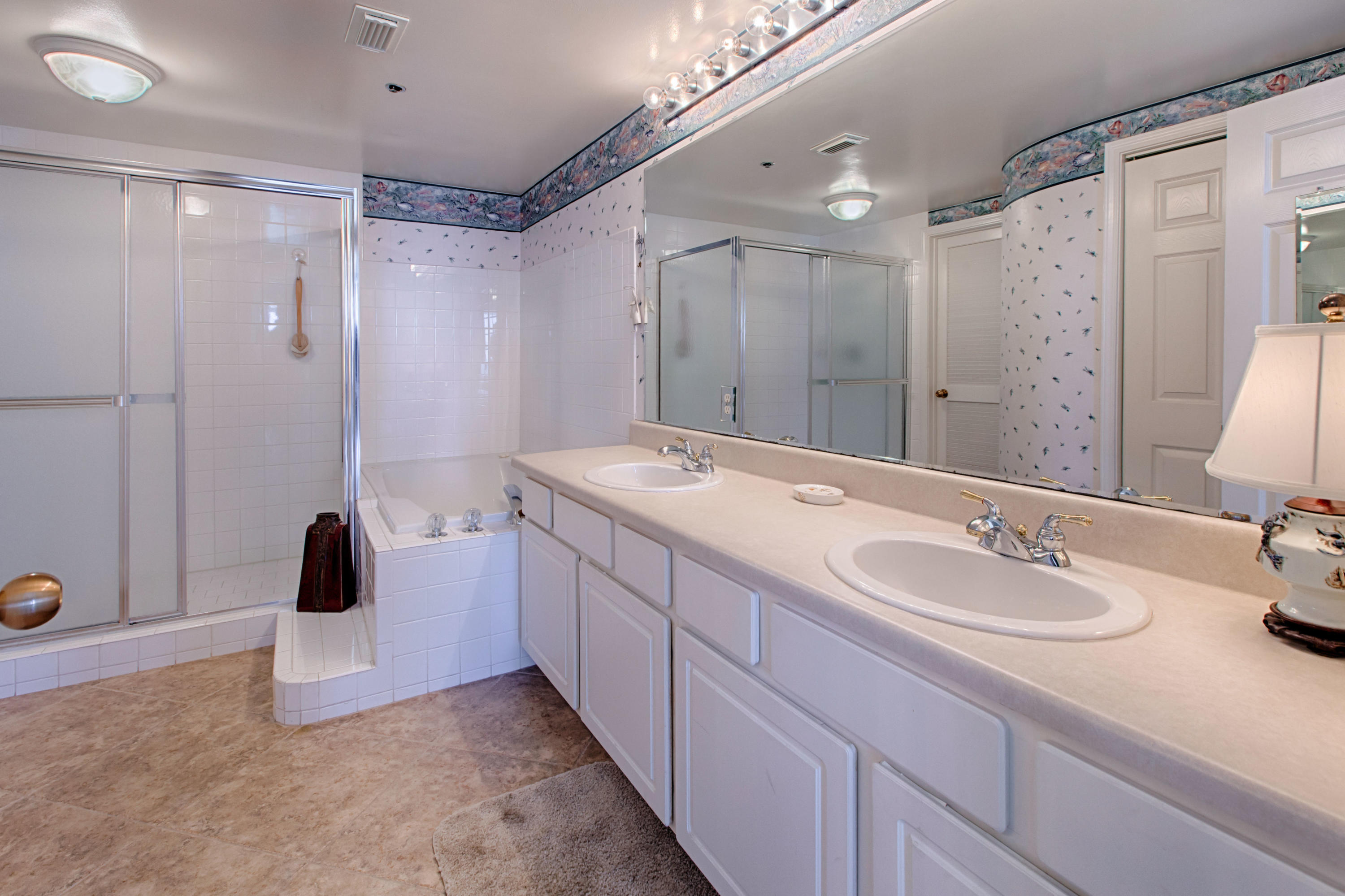 JADE EAST TOWERS CONDO - Residential