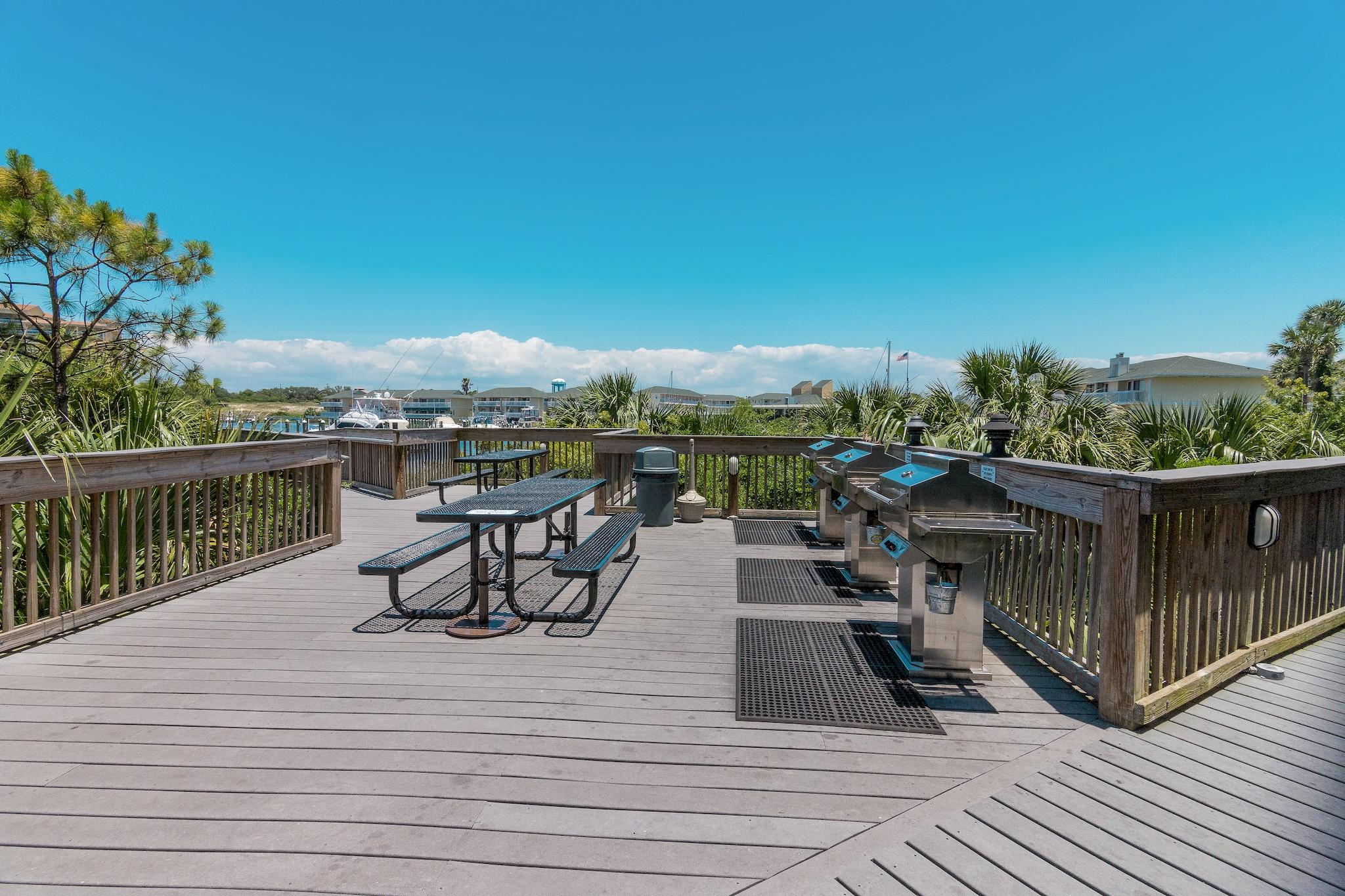 HARBOR LANDING - Residential