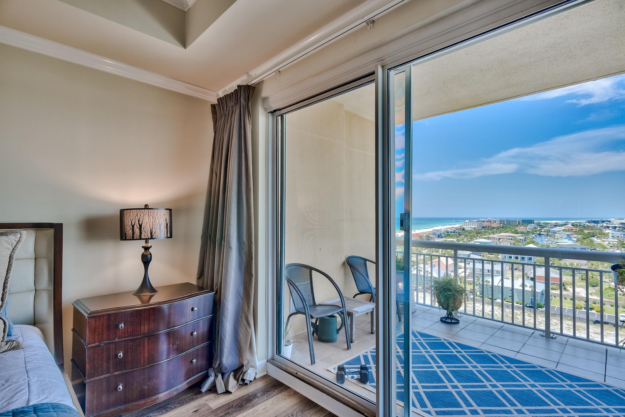 HARBOR LANDING - Residential