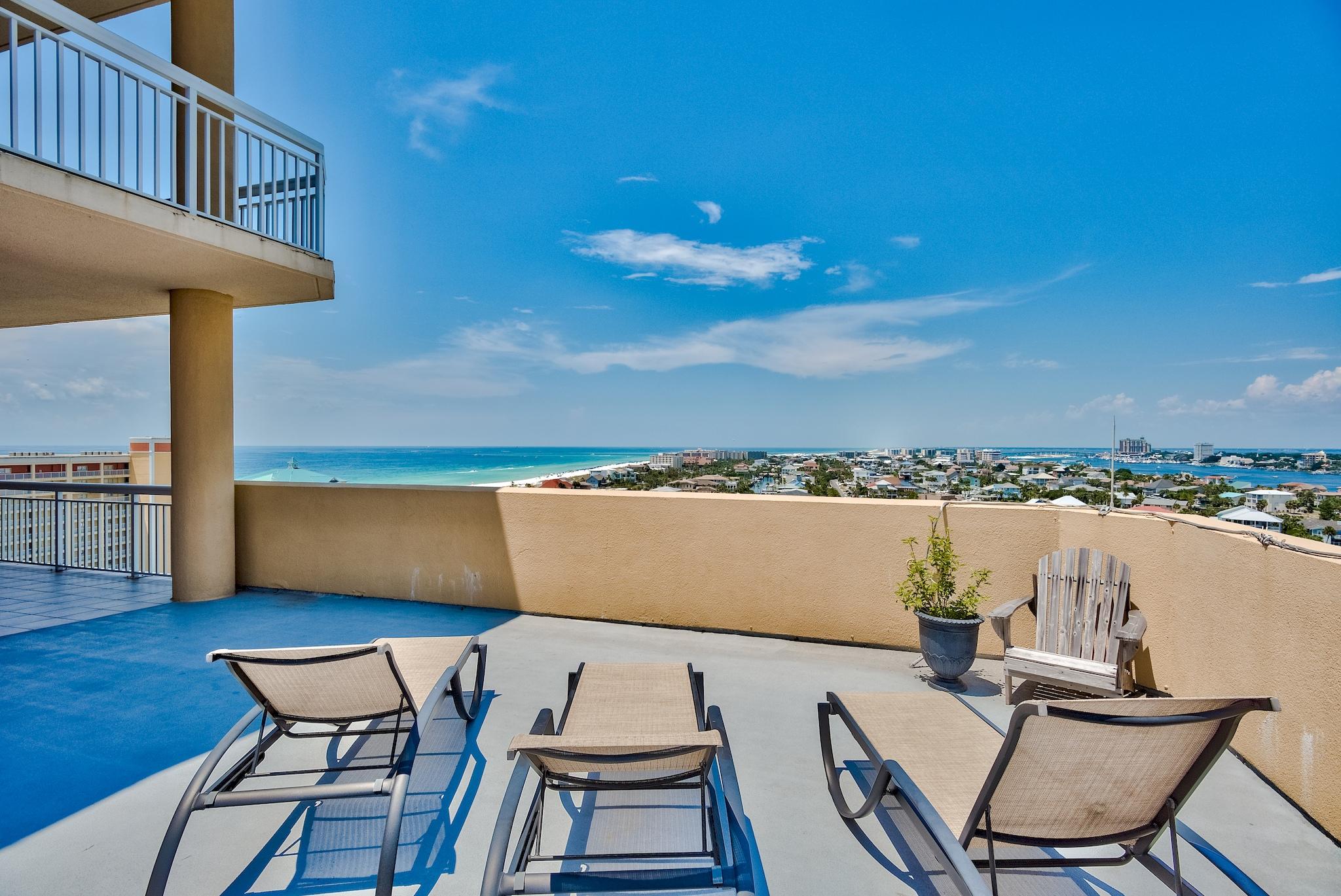 HARBOR LANDING - Residential