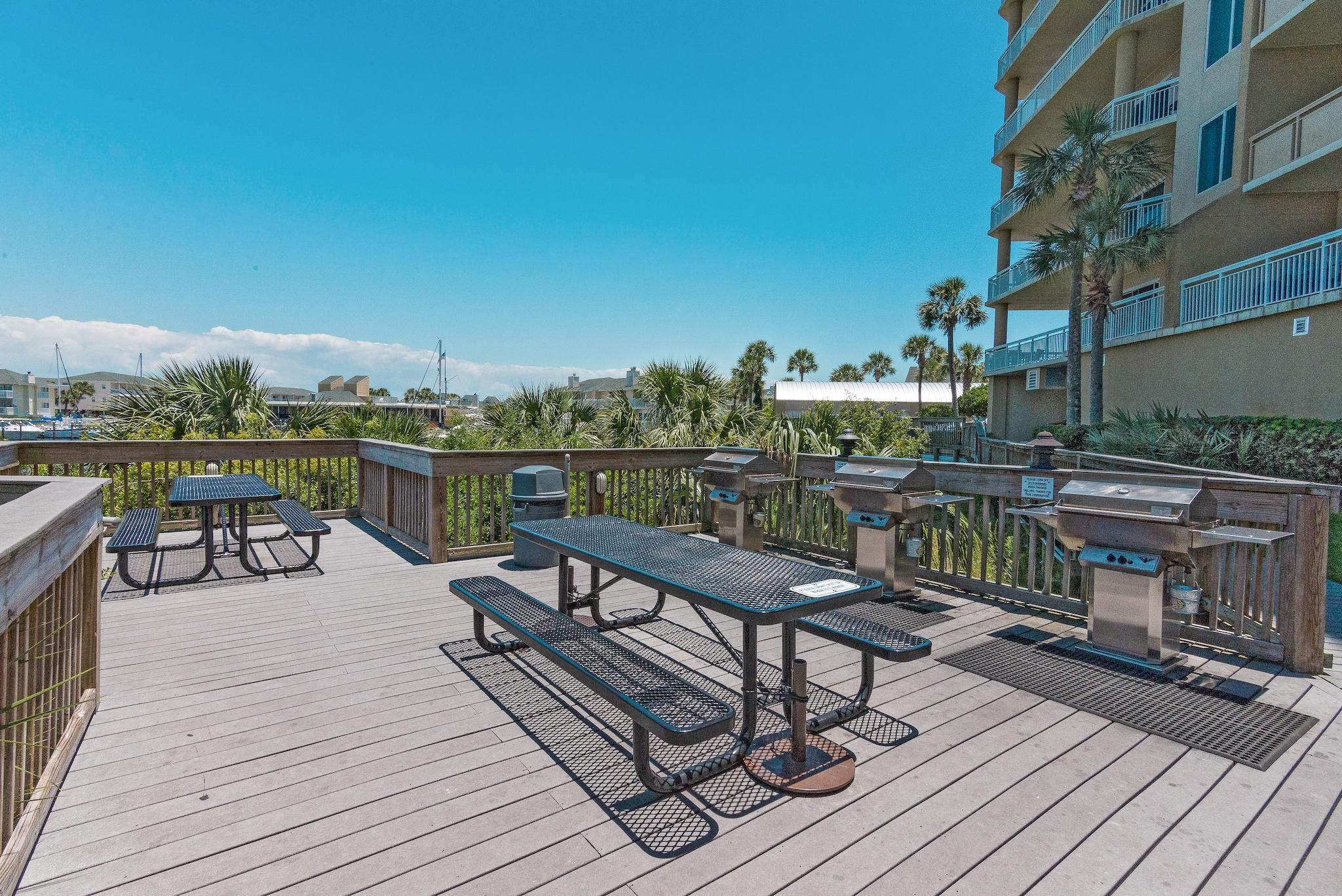 HARBOR LANDING - Residential