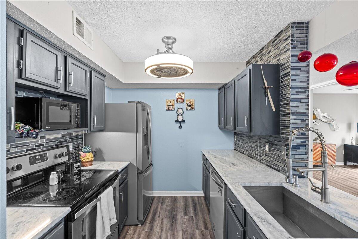 INDIAN LAKE - Residential