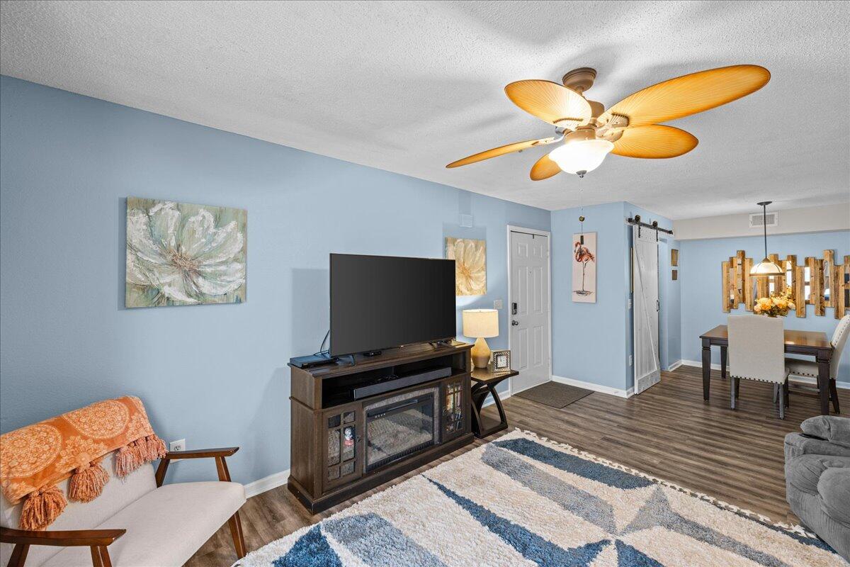 INDIAN LAKE - Residential