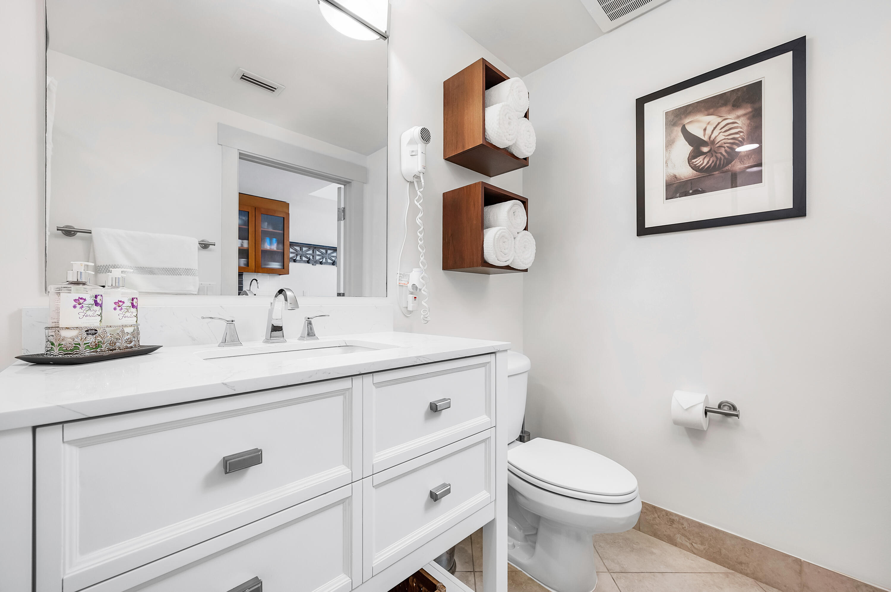 BAHIA CONDO - Residential