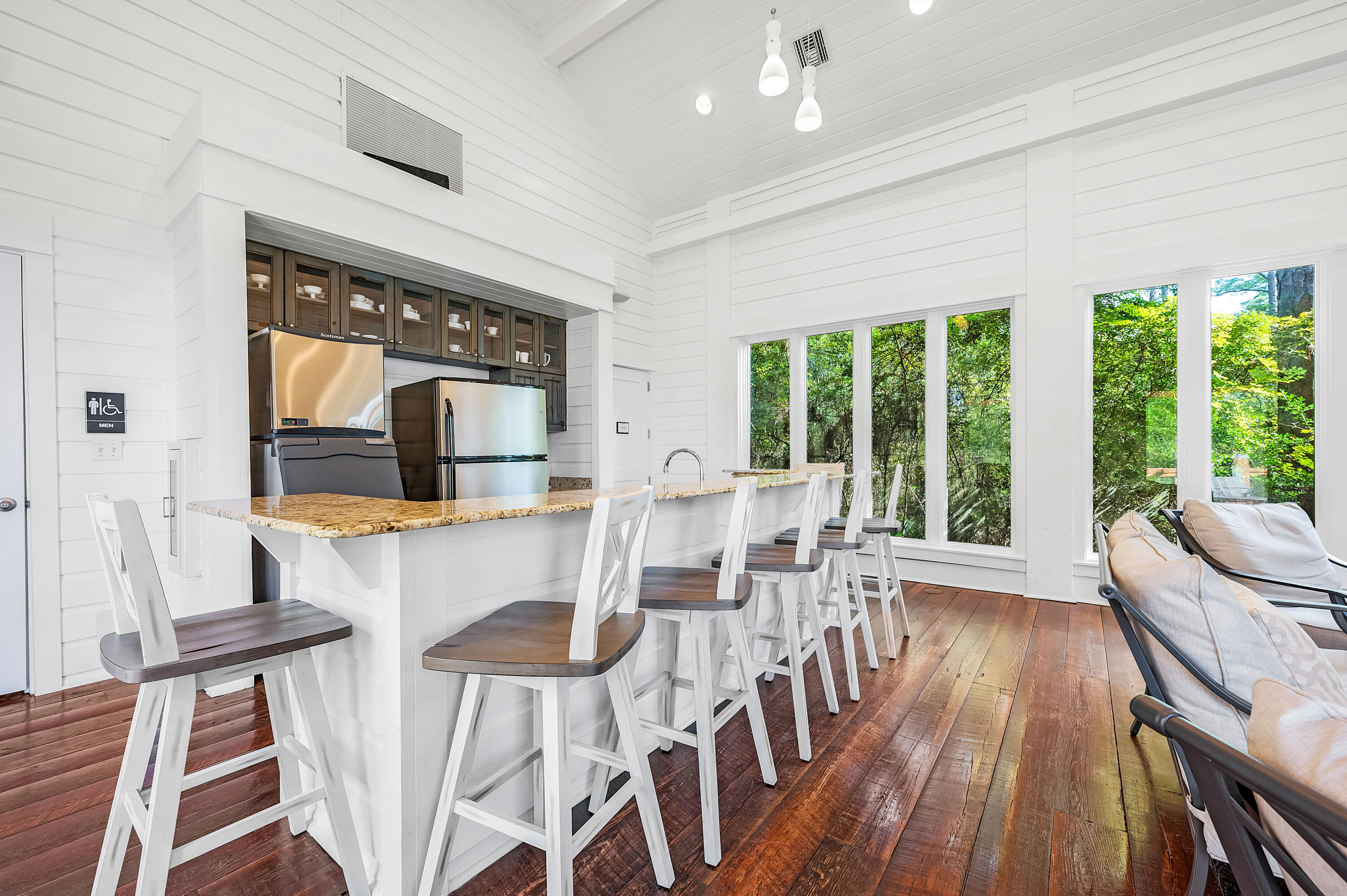 BAHIA CONDO - Residential