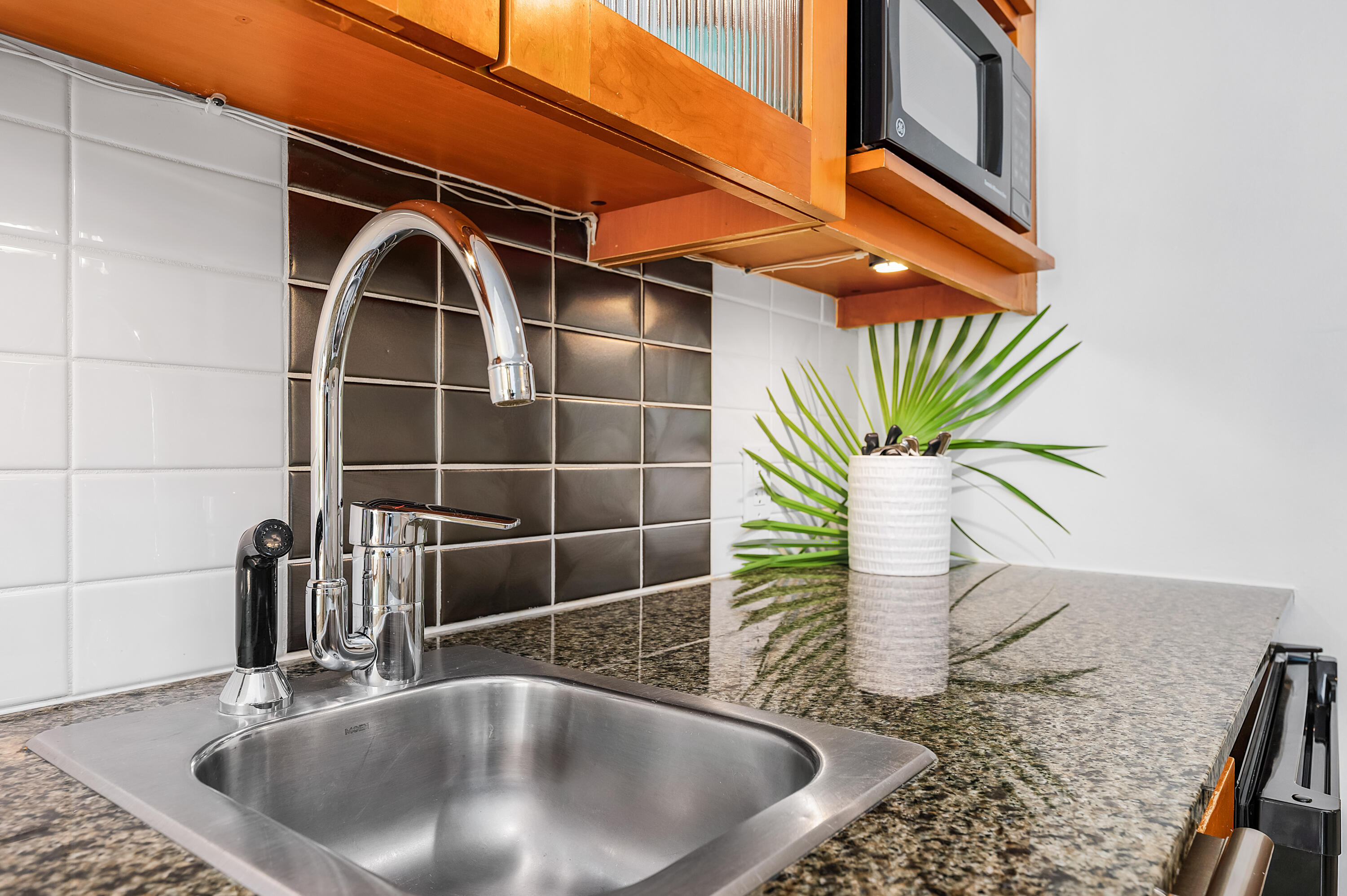 BAHIA CONDO - Residential