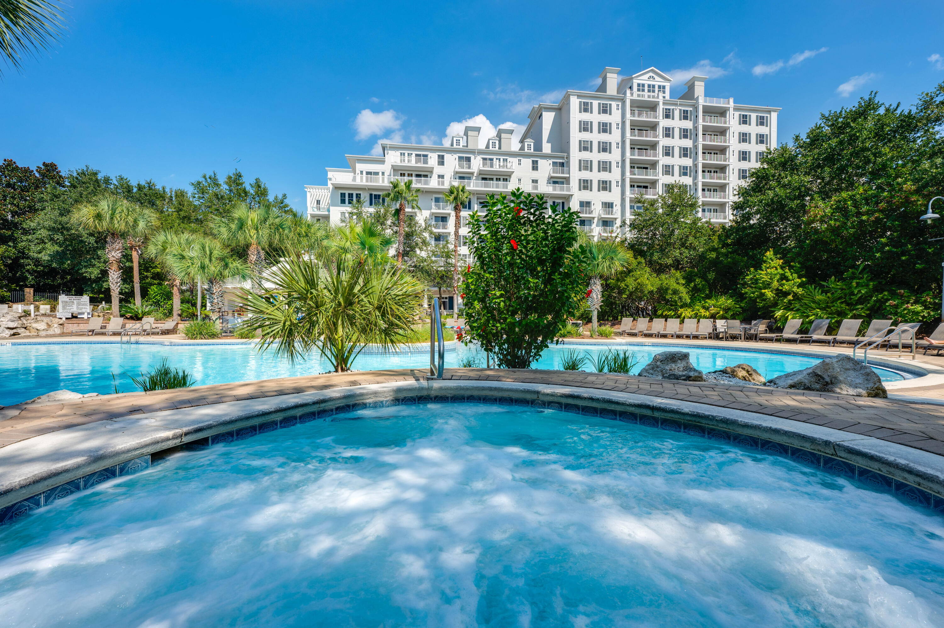 BAHIA CONDO - Residential