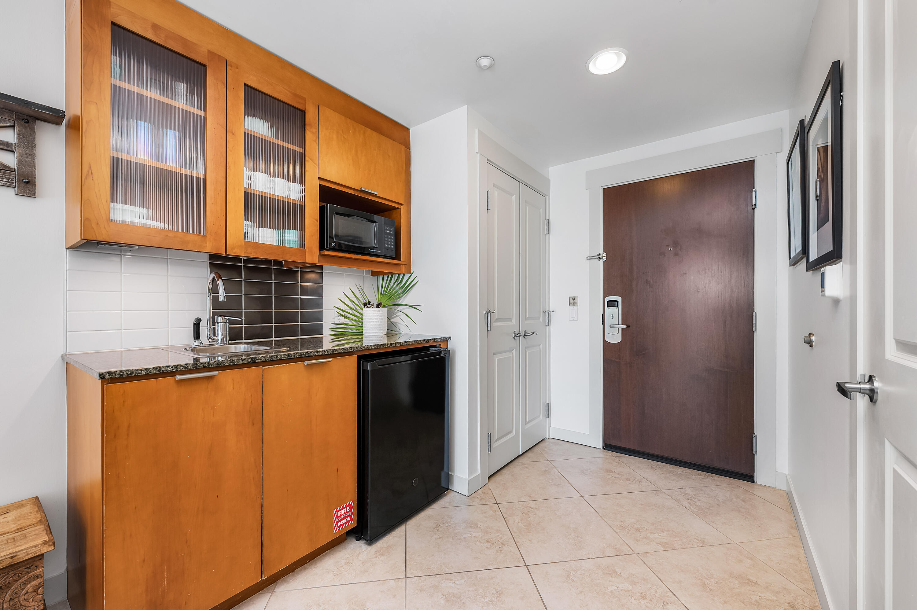 BAHIA CONDO - Residential