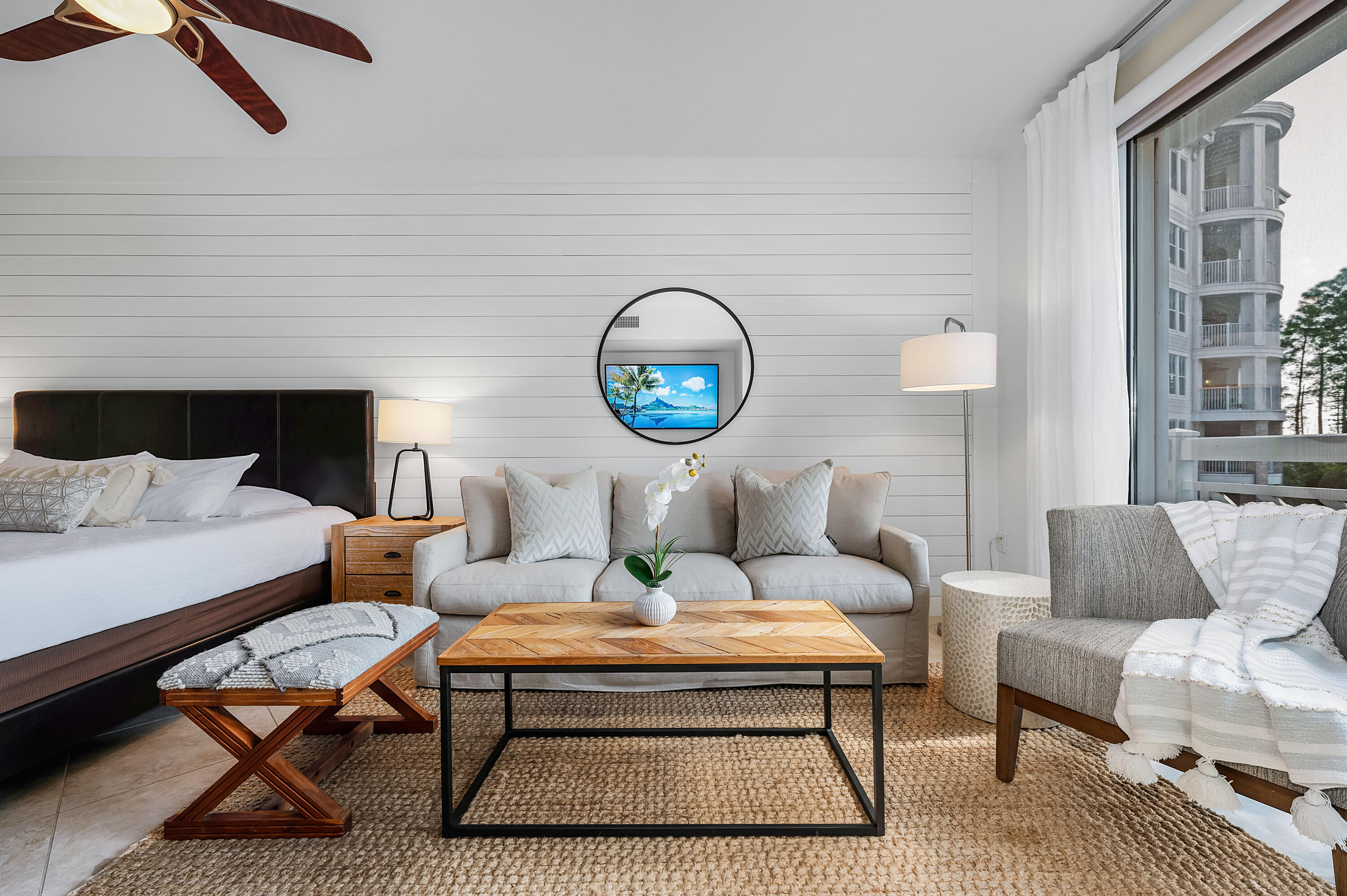 BAHIA CONDO - Residential