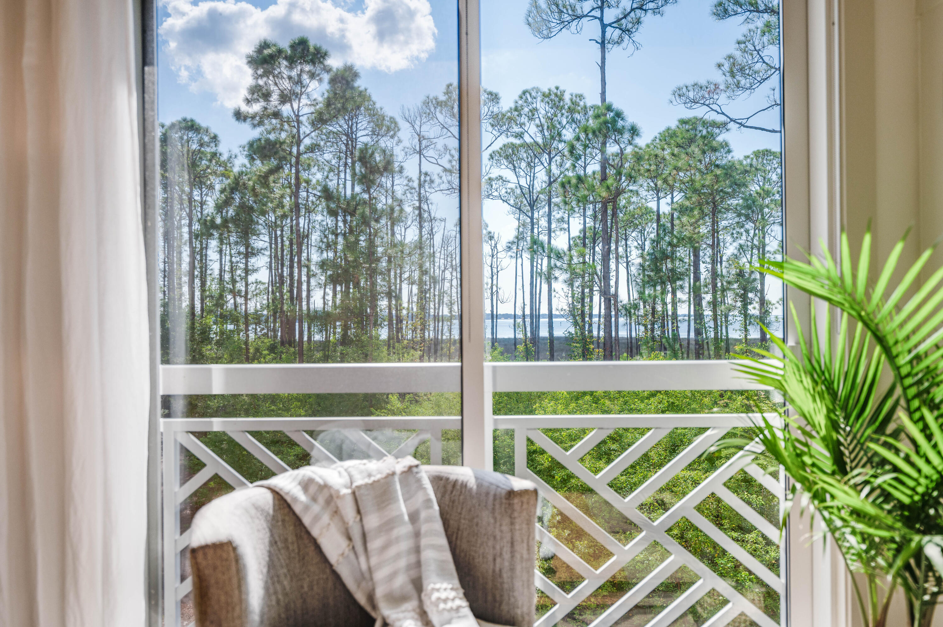 BAHIA CONDO - Residential