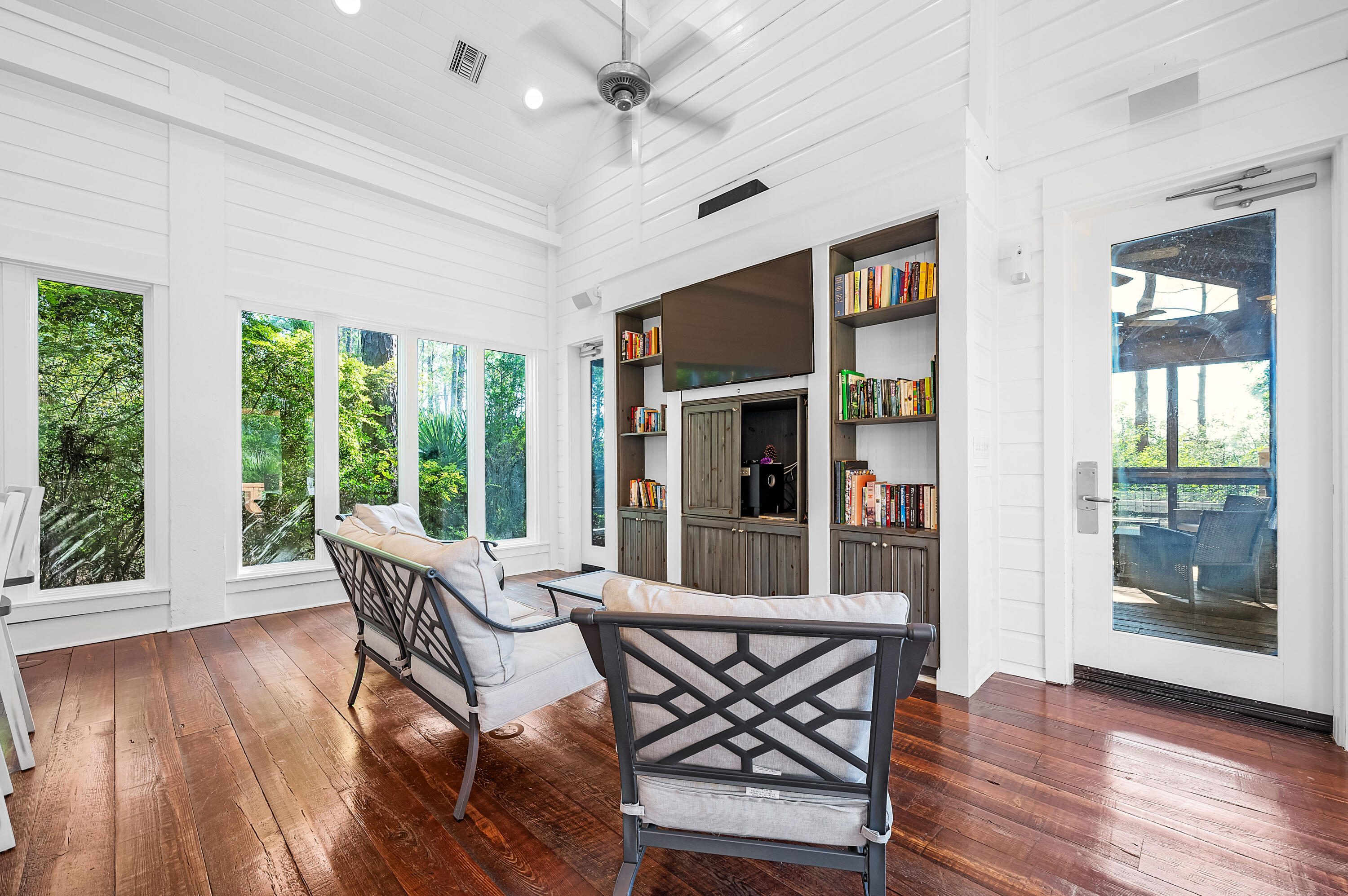 BAHIA CONDO - Residential