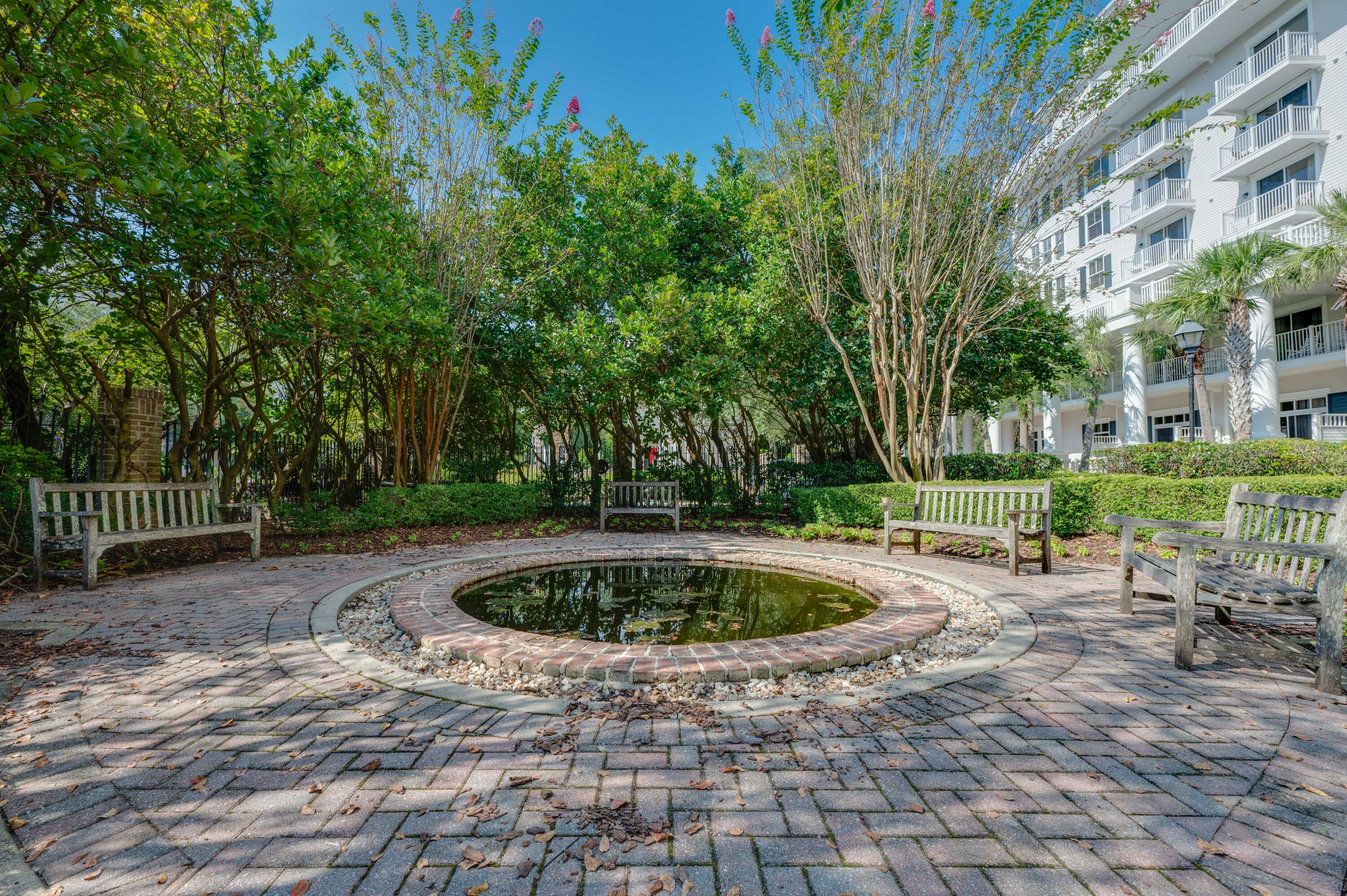 BAHIA CONDO - Residential