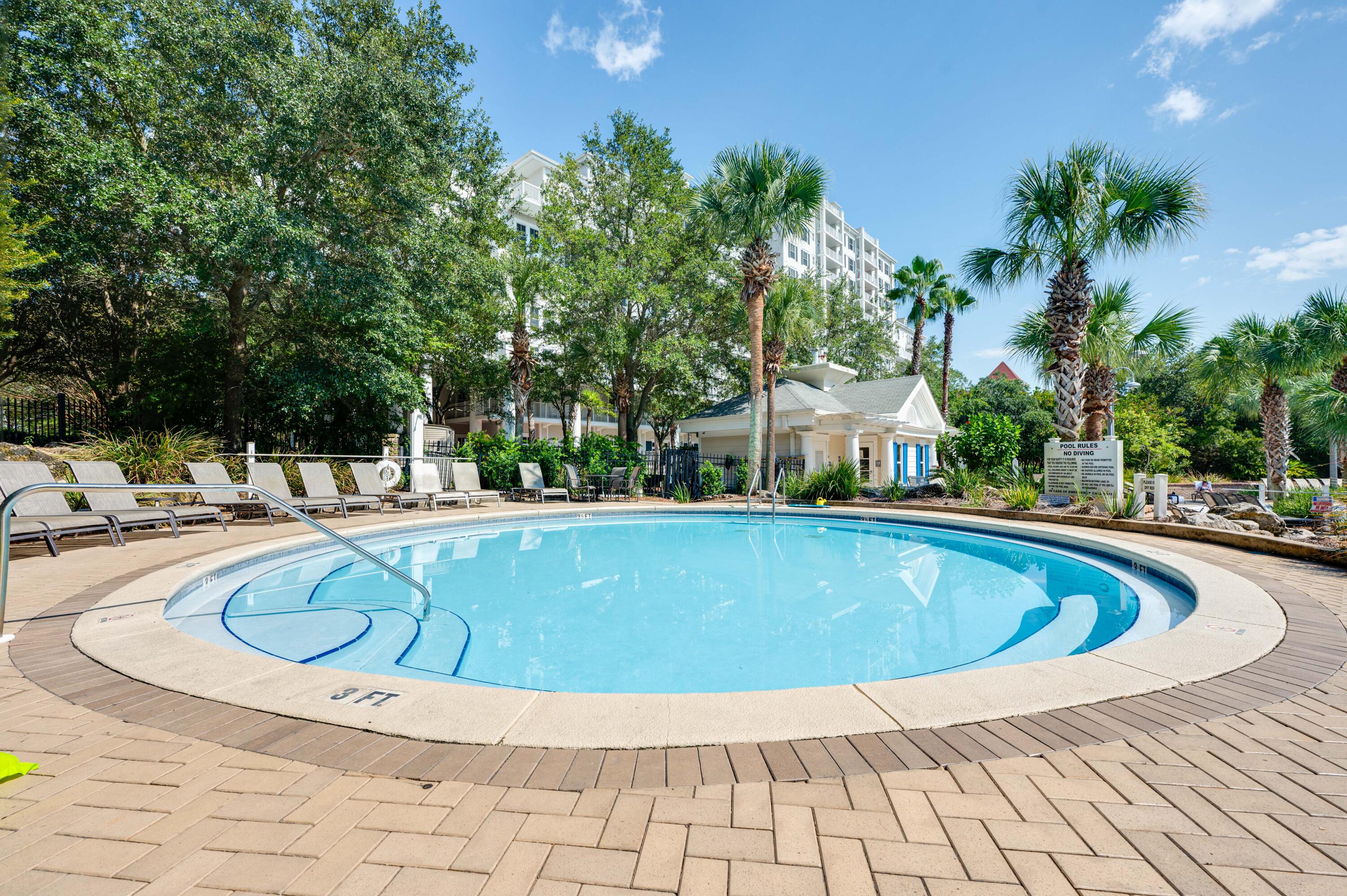 BAHIA CONDO - Residential