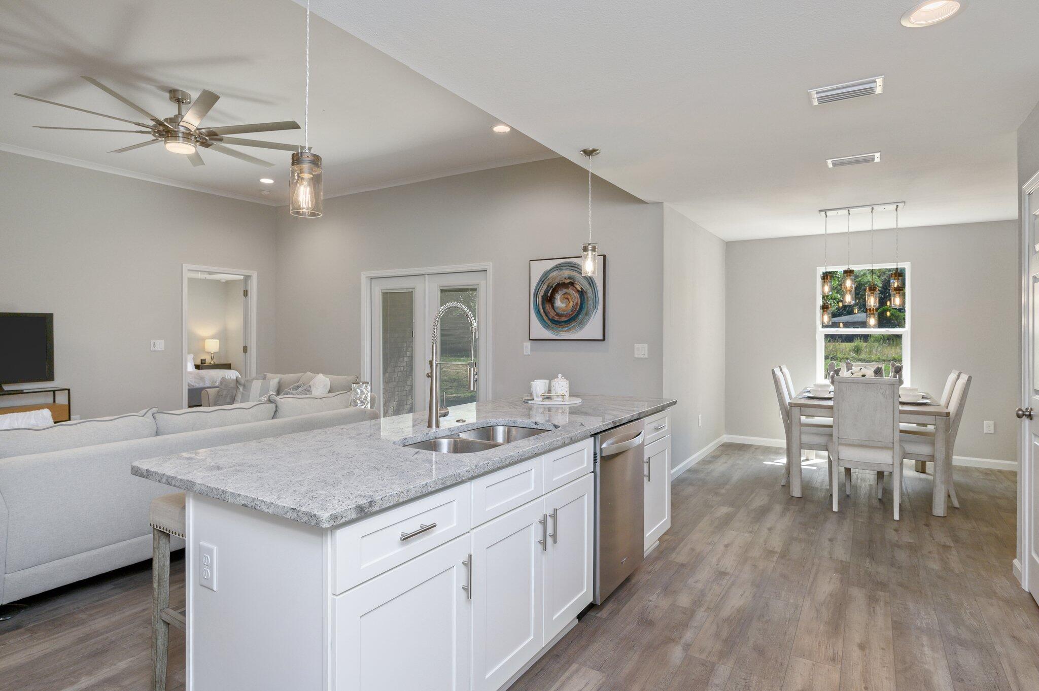 OAKDALE MIN/FARMS - Residential