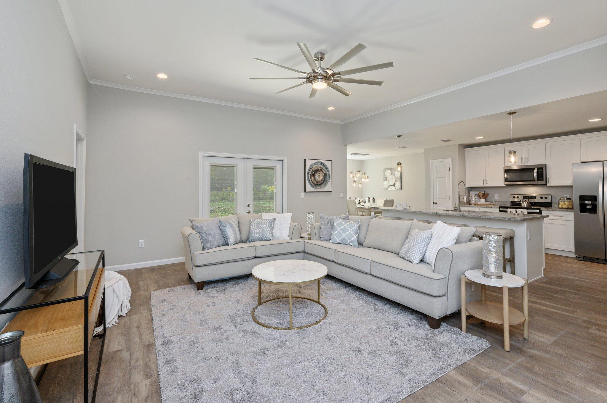 OAKDALE MIN/FARMS - Residential