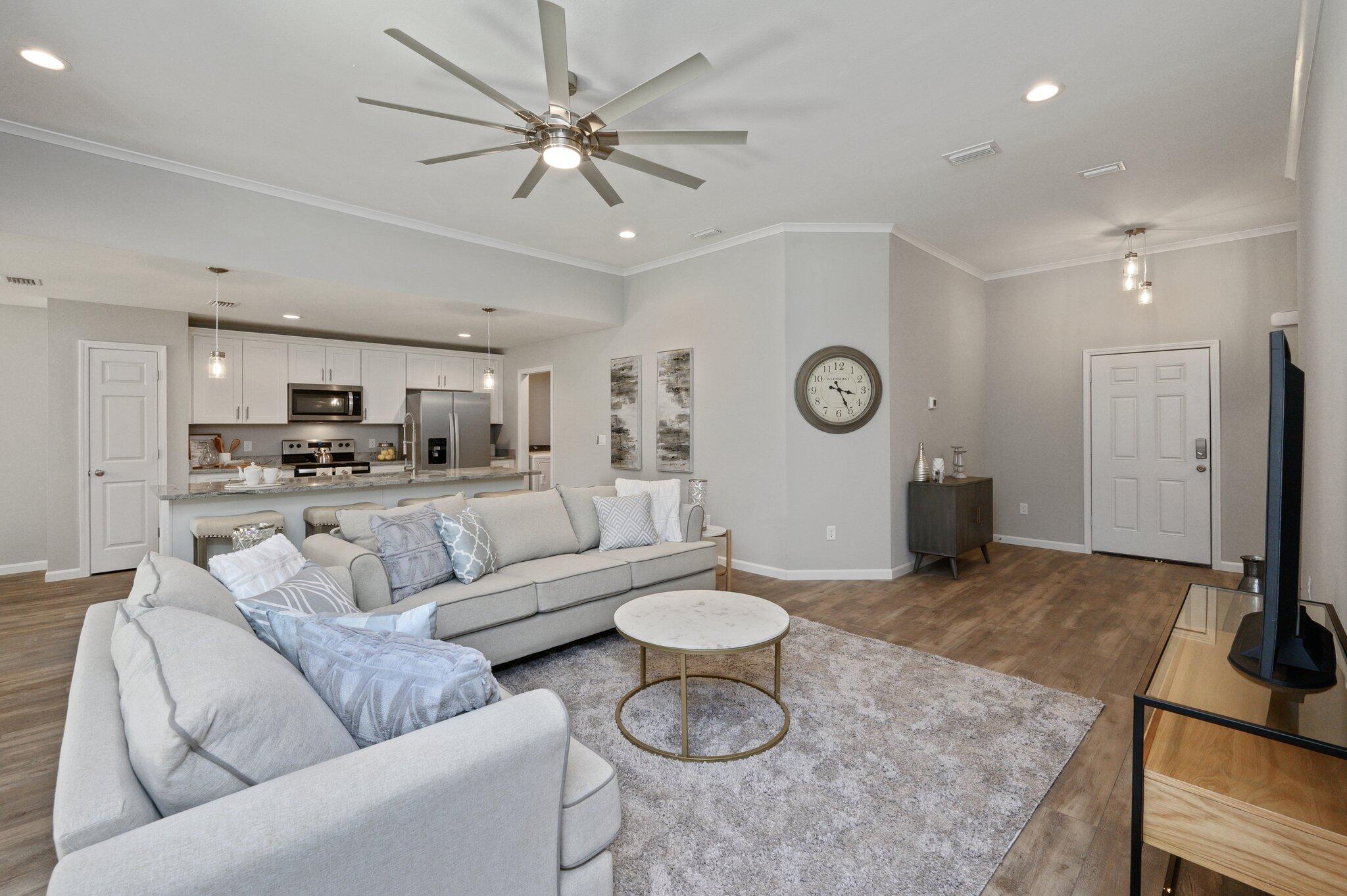 OAKDALE MIN/FARMS - Residential