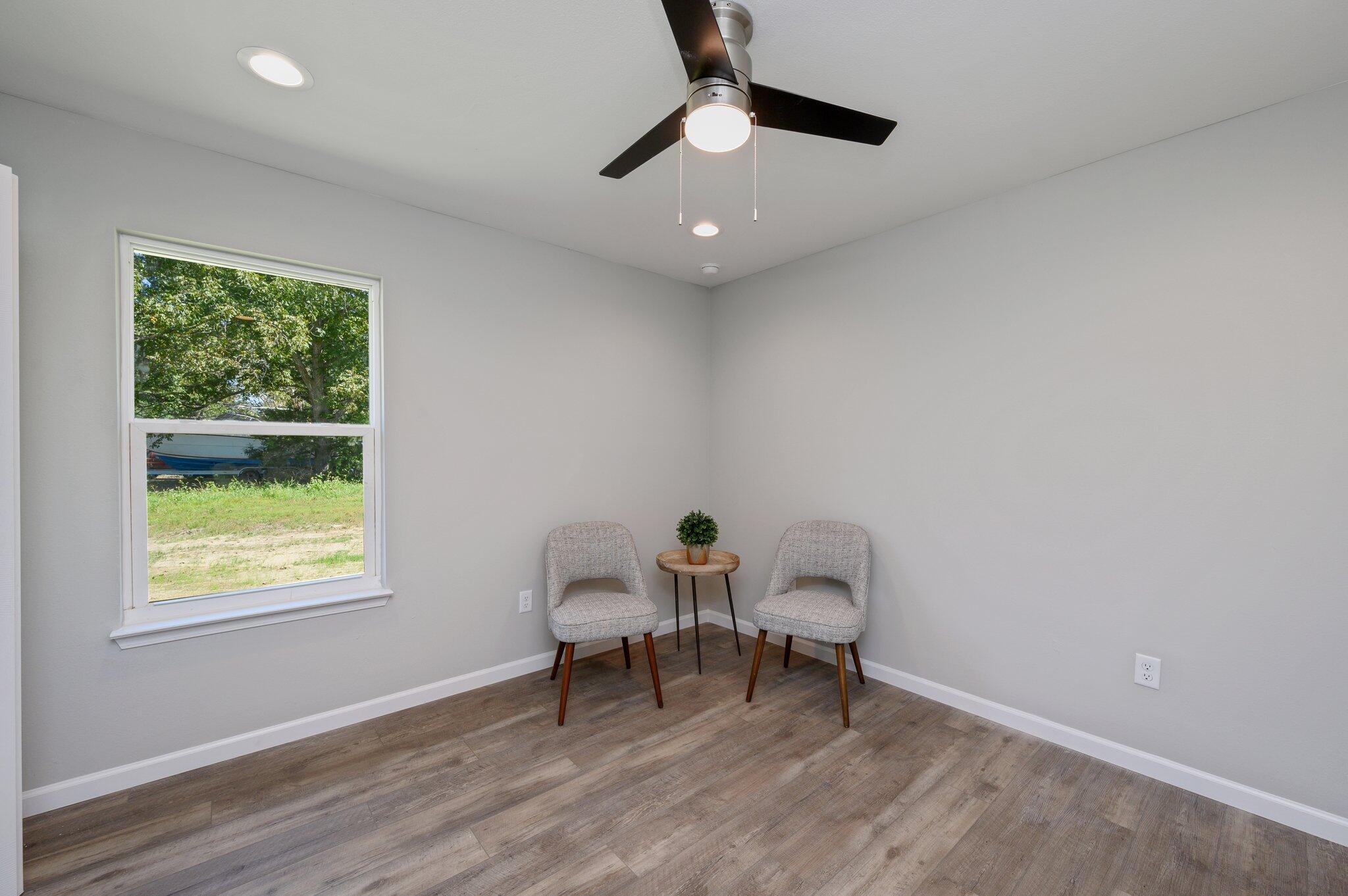 OAKDALE MIN/FARMS - Residential