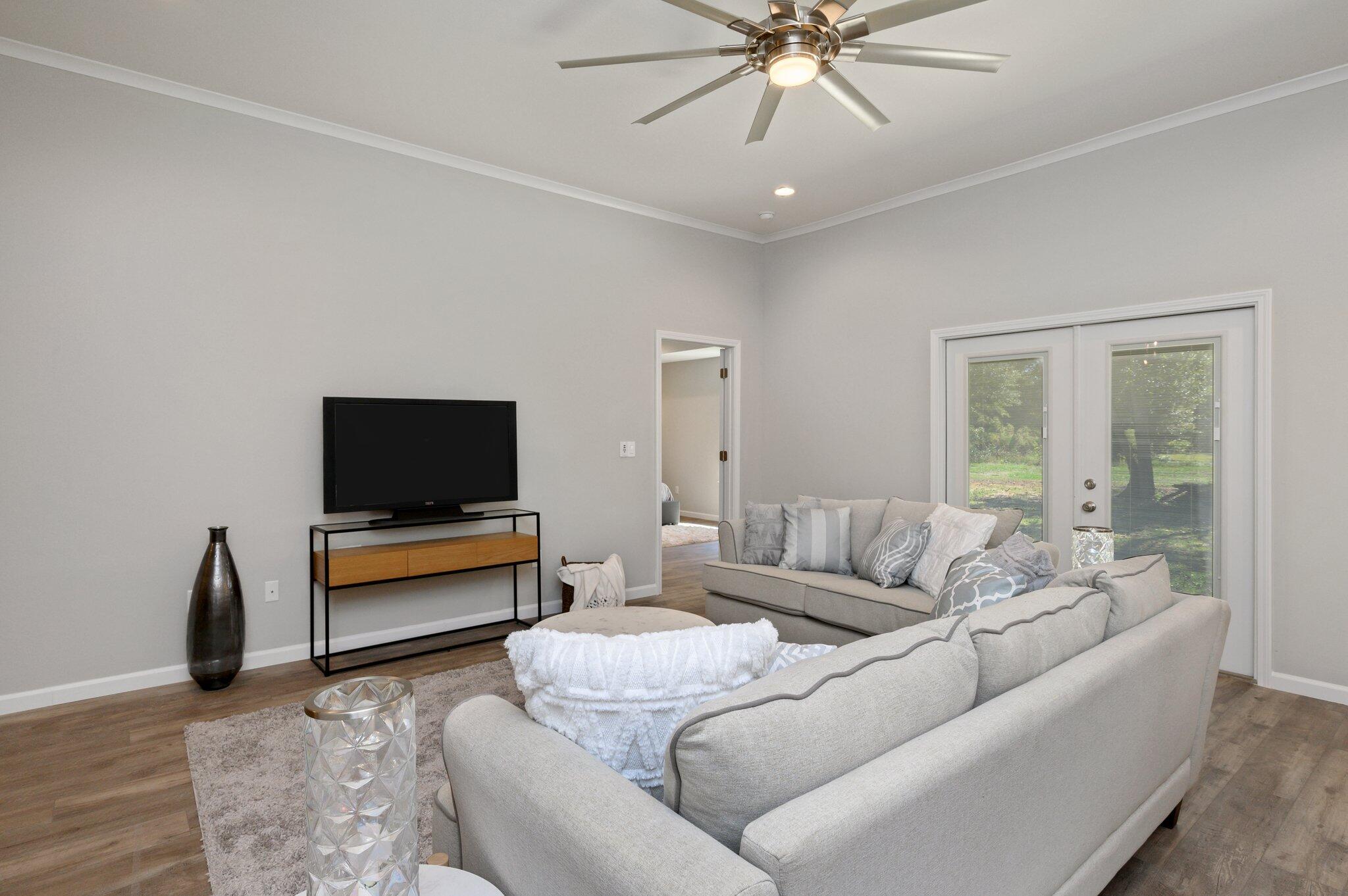 OAKDALE MIN/FARMS - Residential